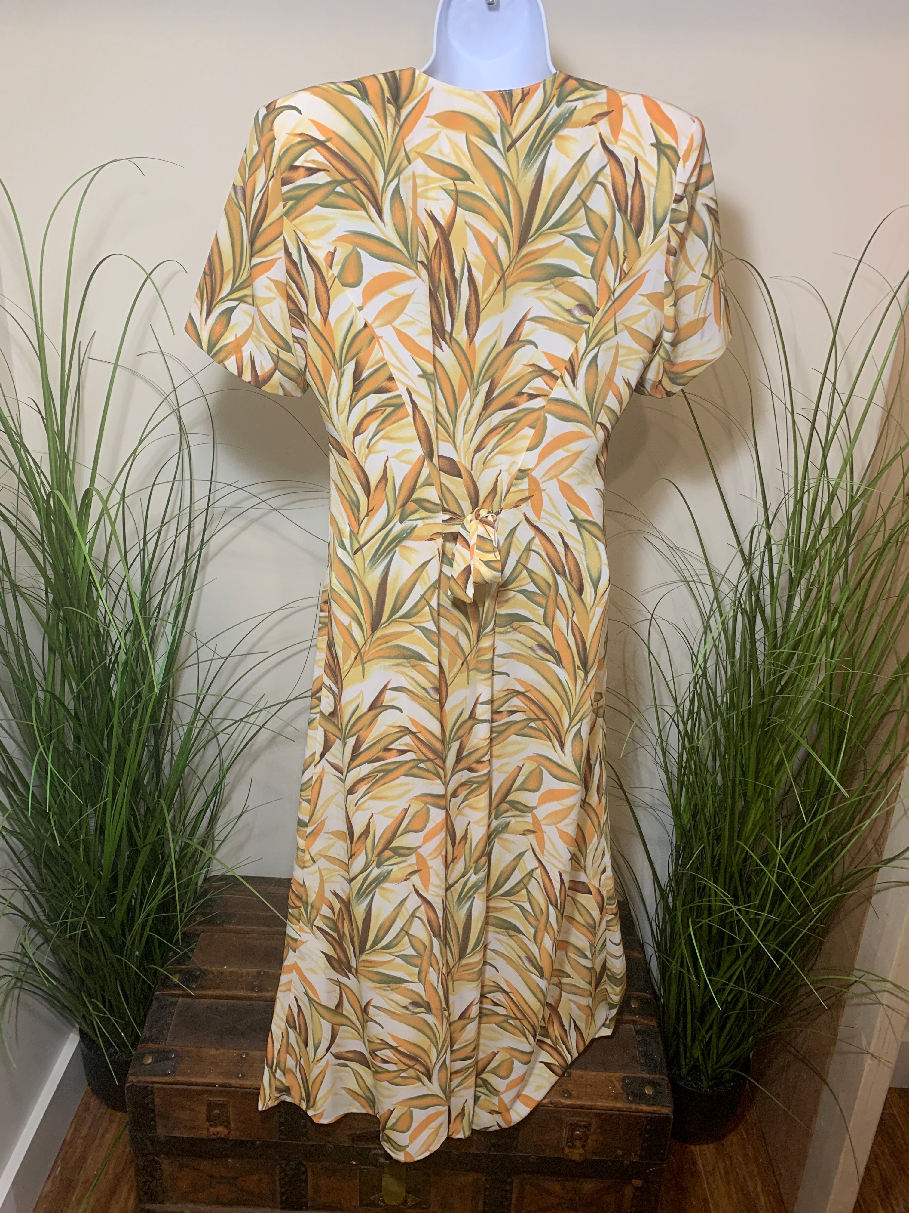 Vintage Concept Petite Leaf Print Button Down Short Sleeve Dress with Shoulder Pads