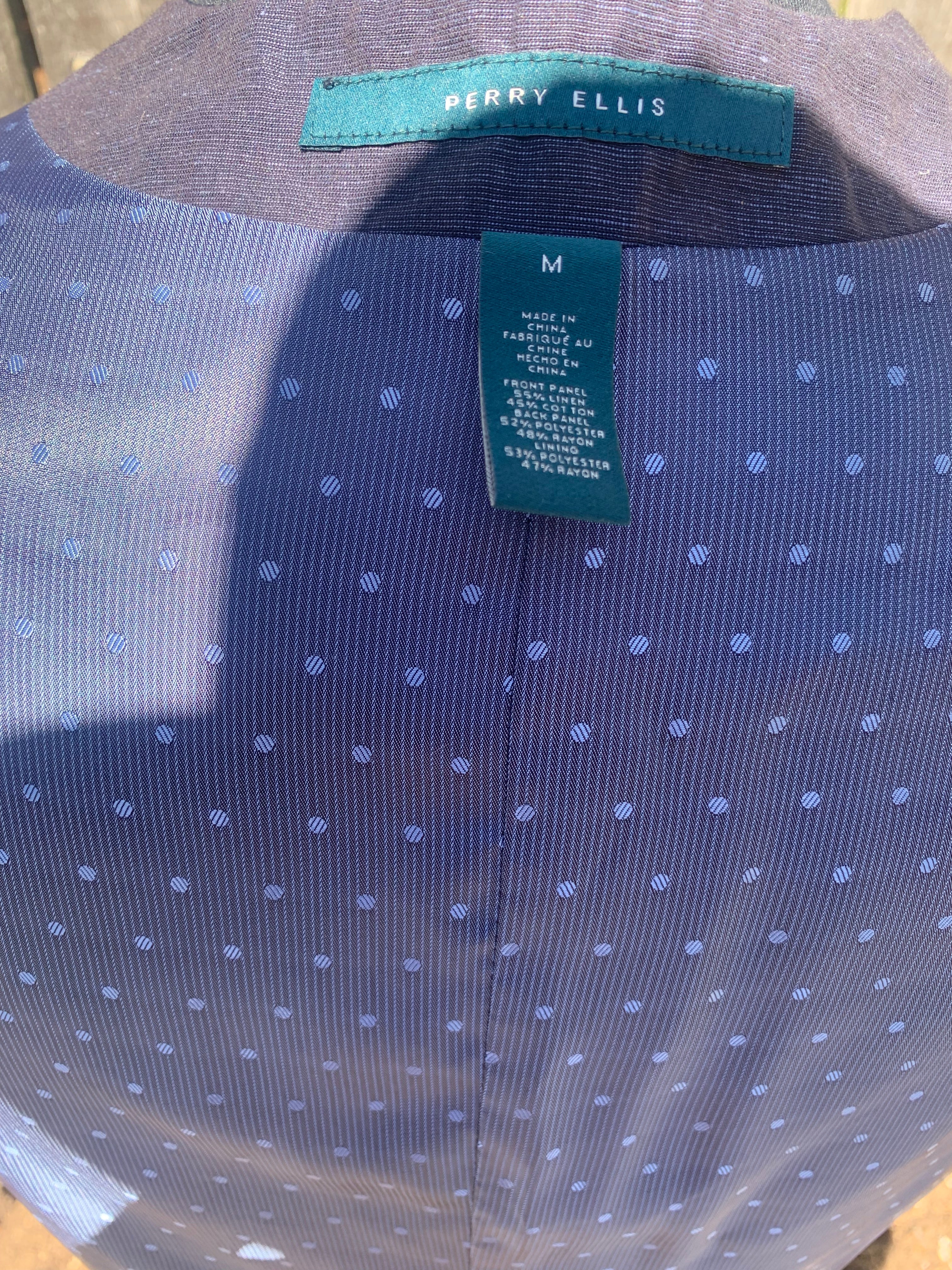 Size M Perry Ellis Sport Vest