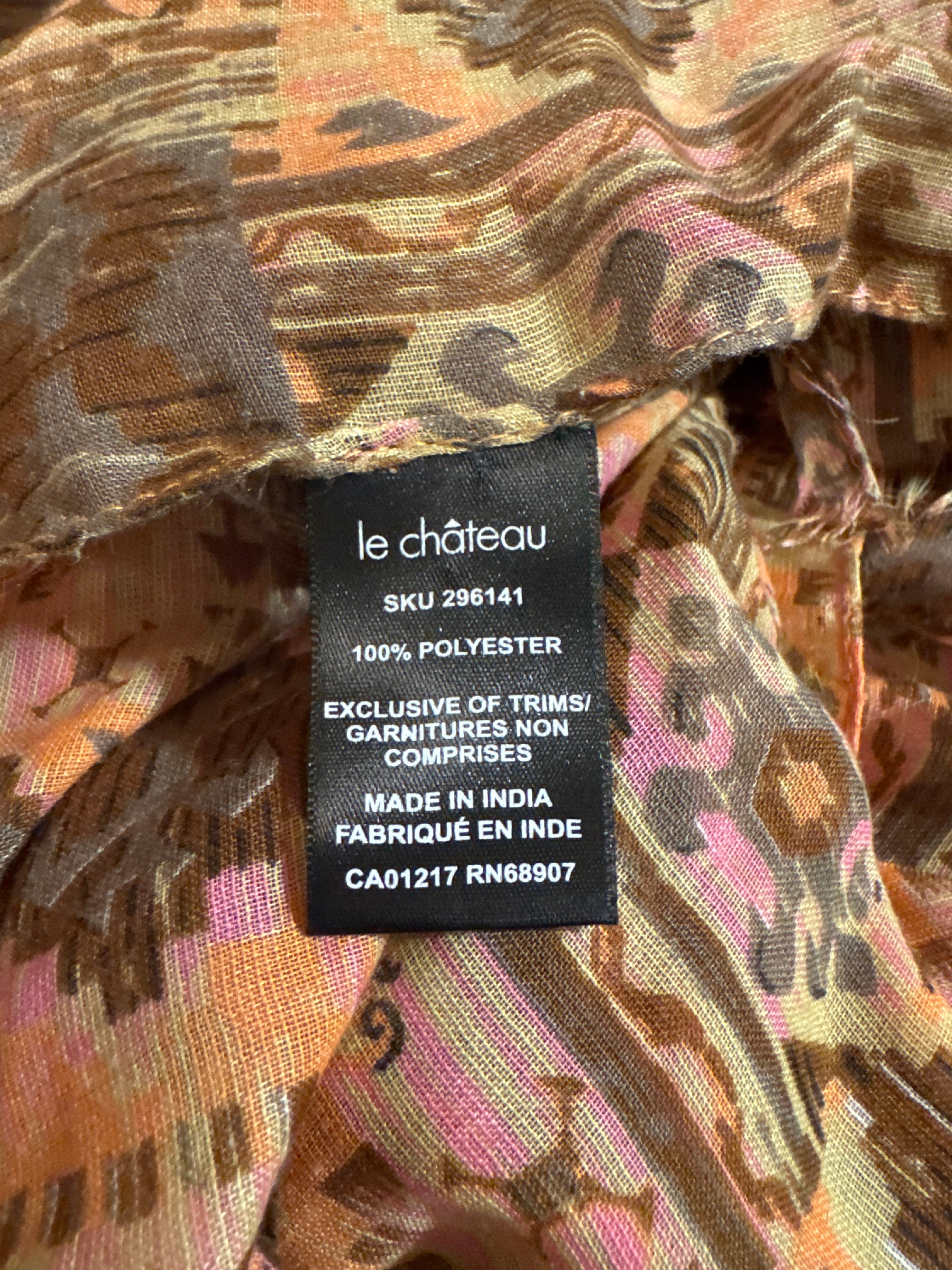 Le Château lightweight scarf
