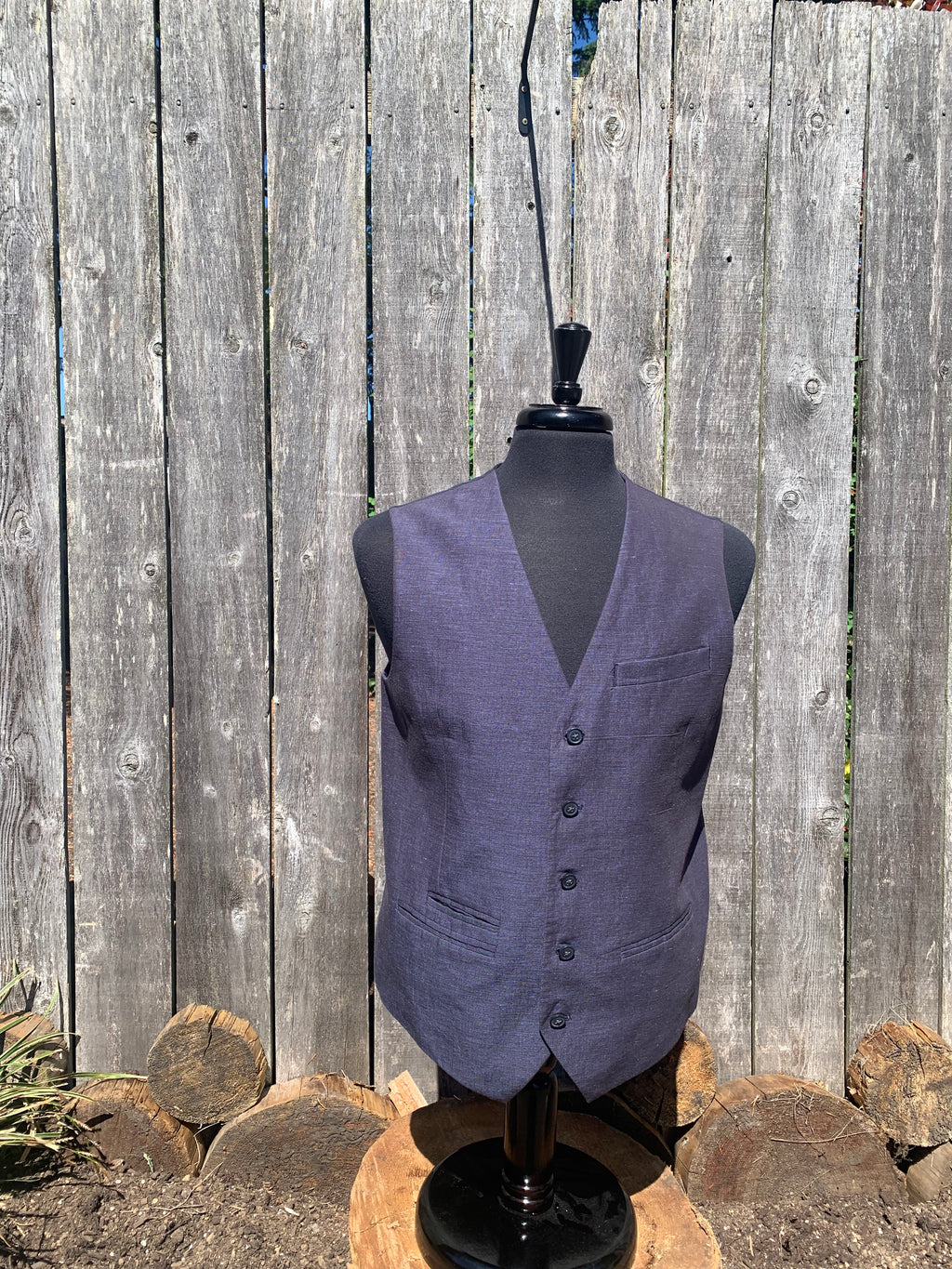 Size M Perry Ellis Sport Vest