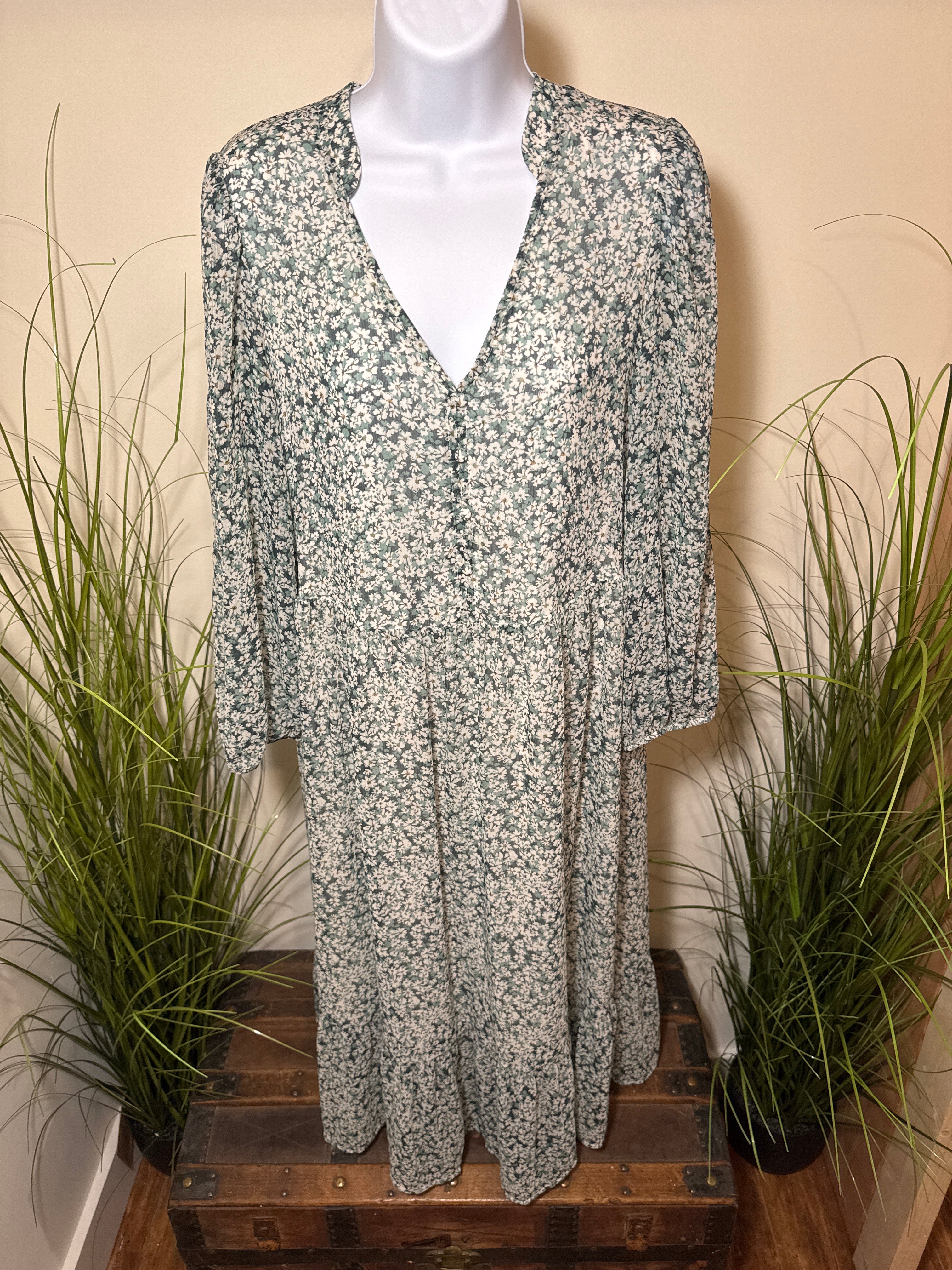Reitmans Floral Puff Sleeved Dress