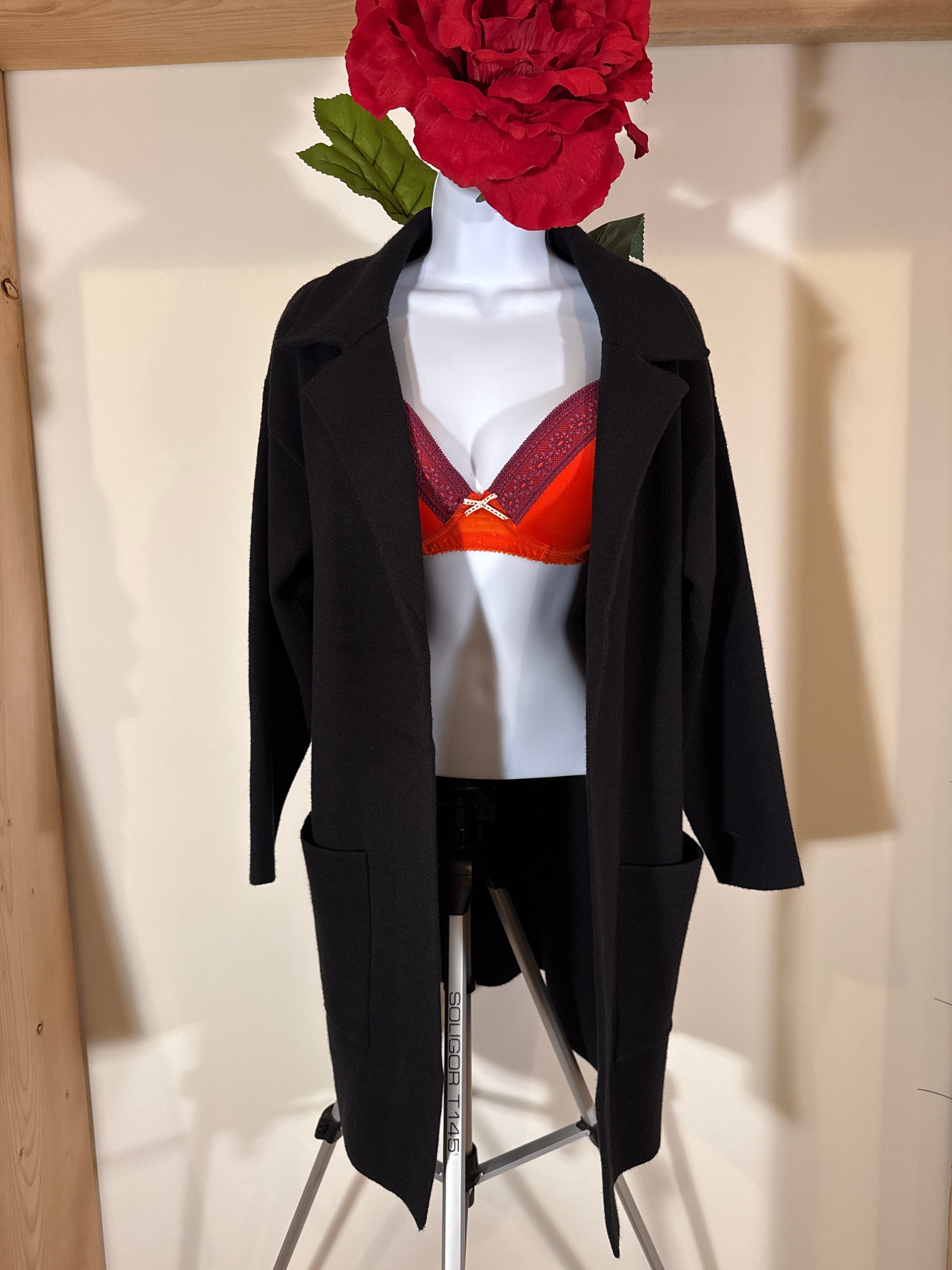 EVA & PAIGE BLAZER - Consigned with VARDO Vintage & Valuables vvvardo.ca