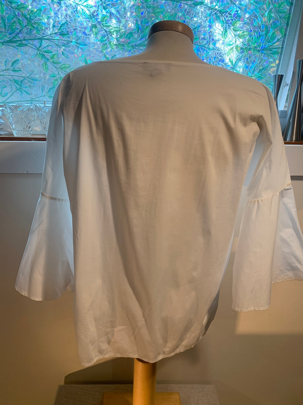 Size L Lord & Taylor Pullover White Flared Sleeves Blouse