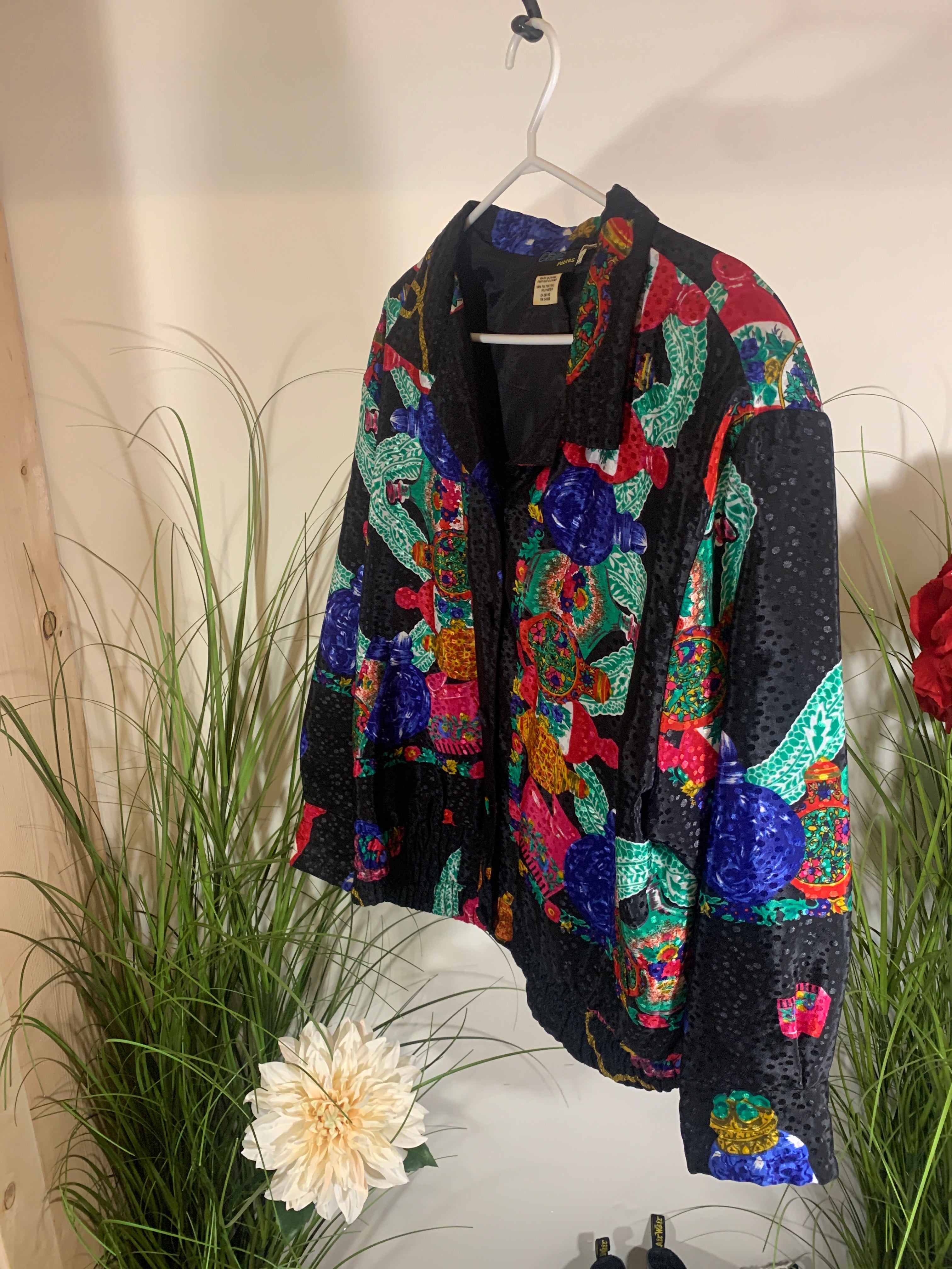 Size L Vintage 80's Vibrant Design Chic Petites Jacket