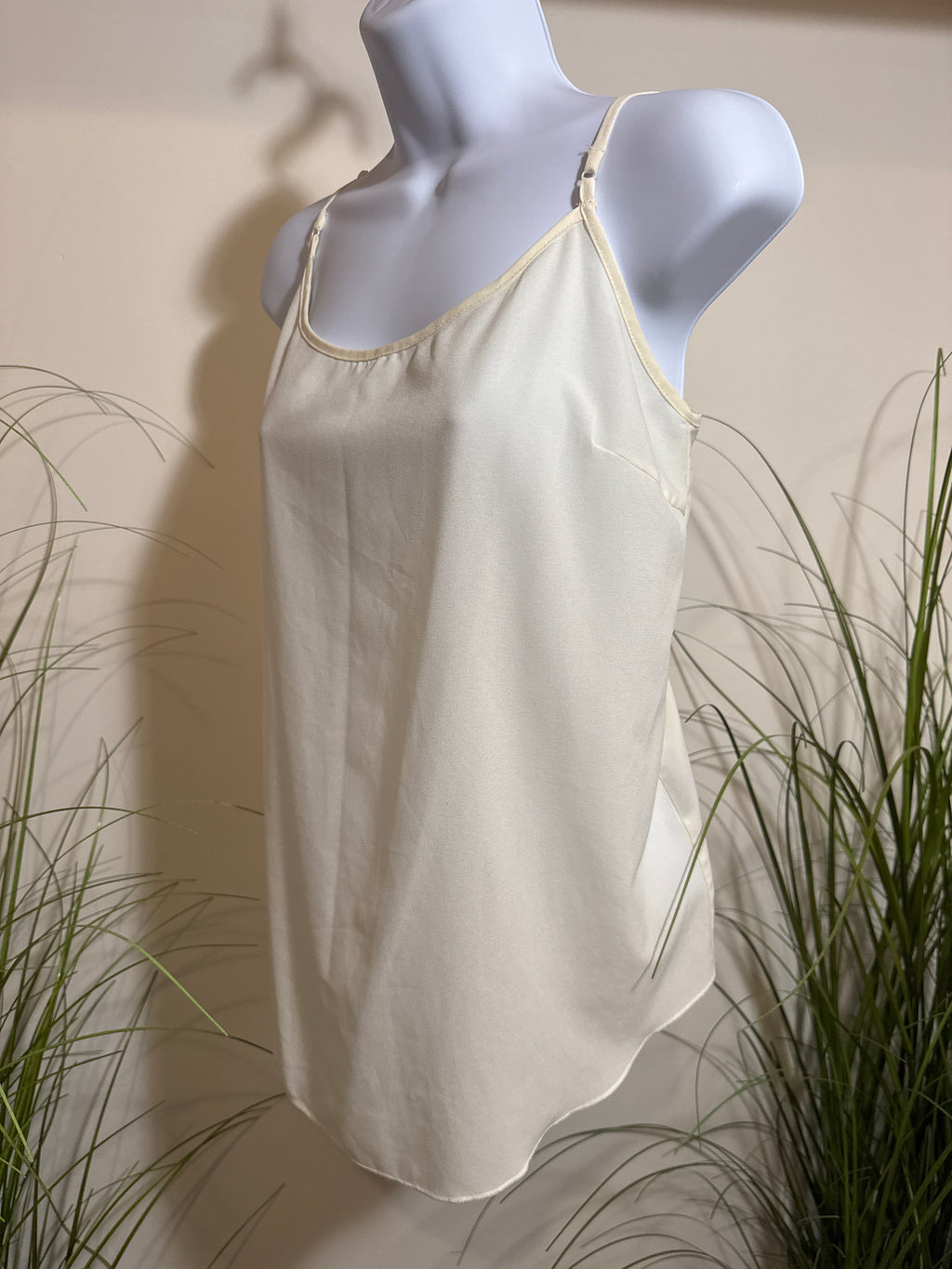Le Château spaghetti strap camisole tops