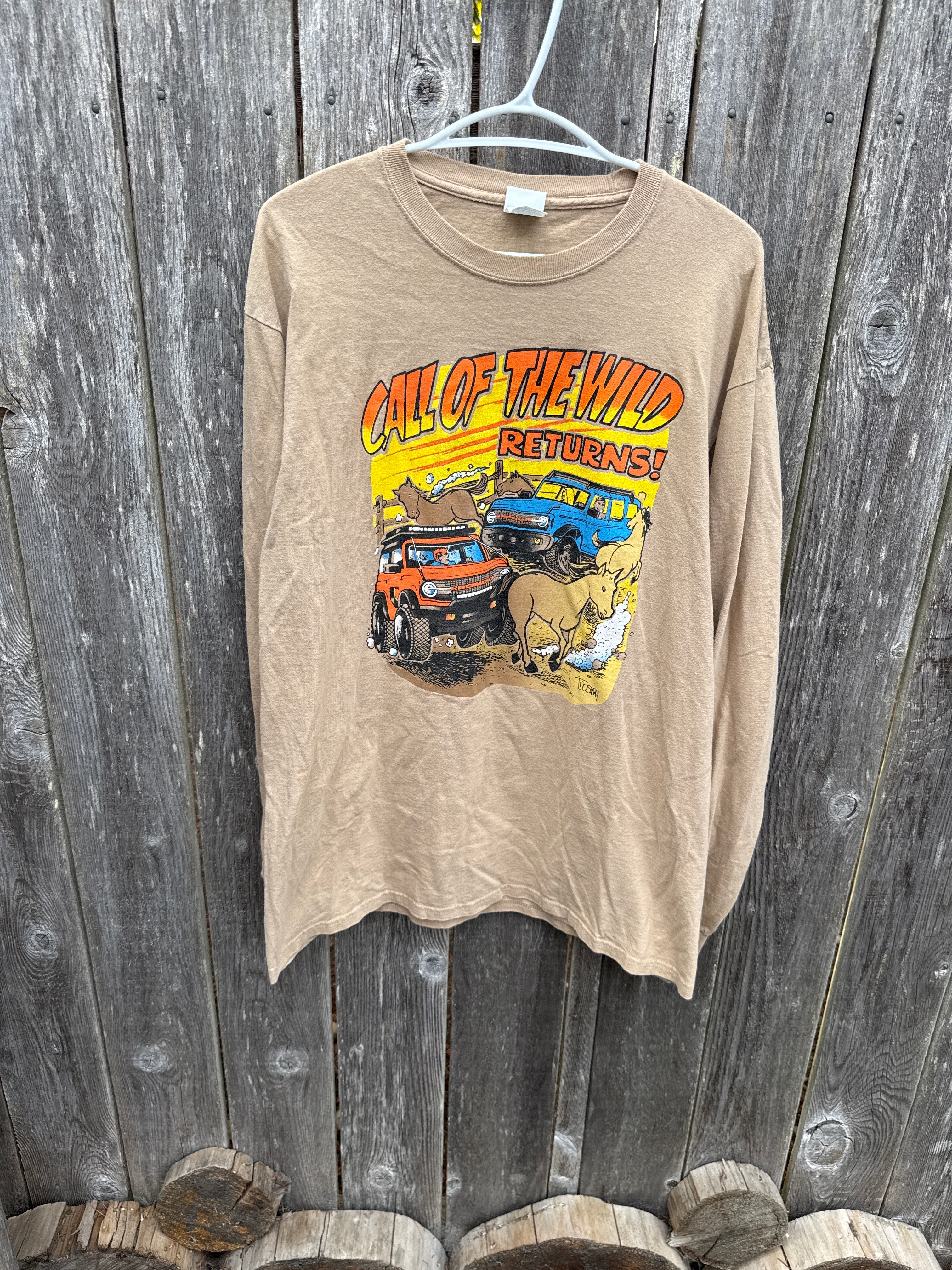 Call of the wild returns bronco long sleeve beige T-shirt, size extra large
