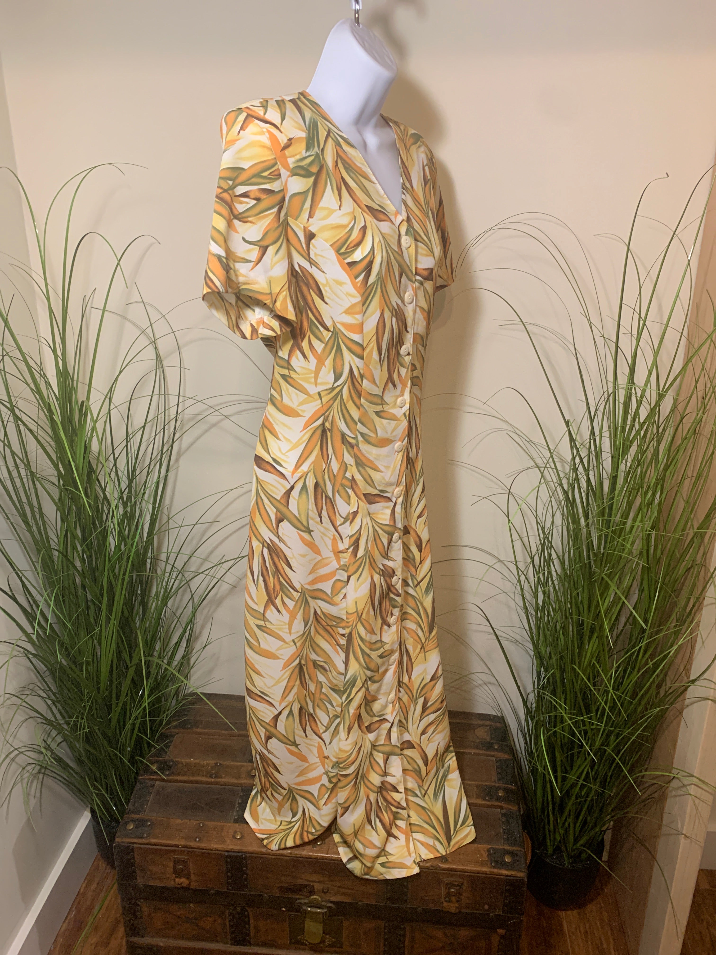 Vintage Concept Petite Leaf Print Button Down Short Sleeve Dress with Shoulder Pads