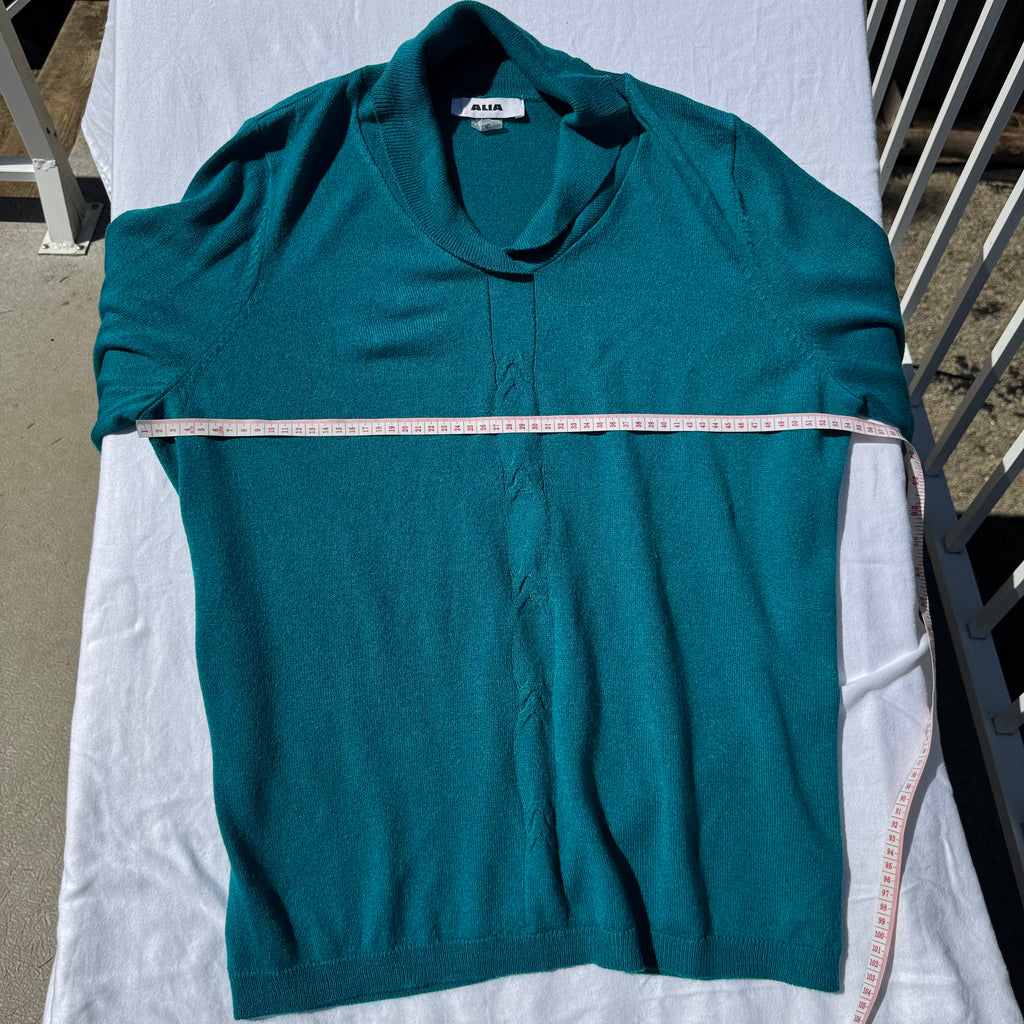 Size L Alia Fine Knit Sweater with Folded Collar