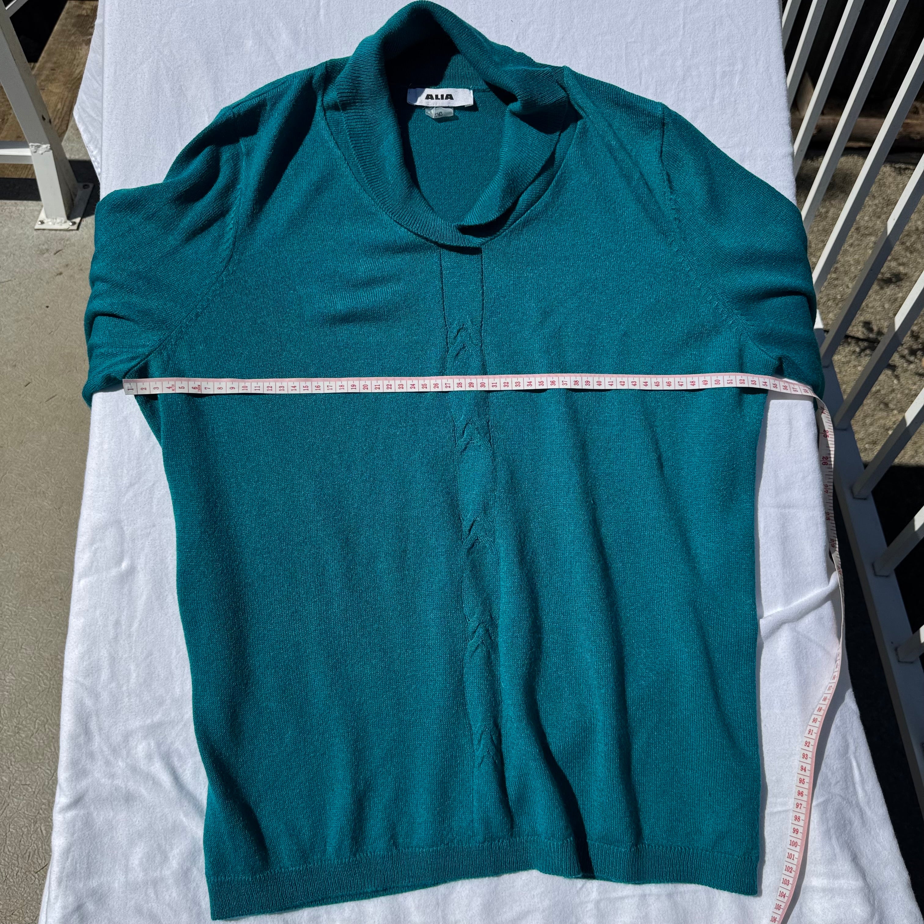 Size L Alia Fine Knit Sweater with Folded Collar
