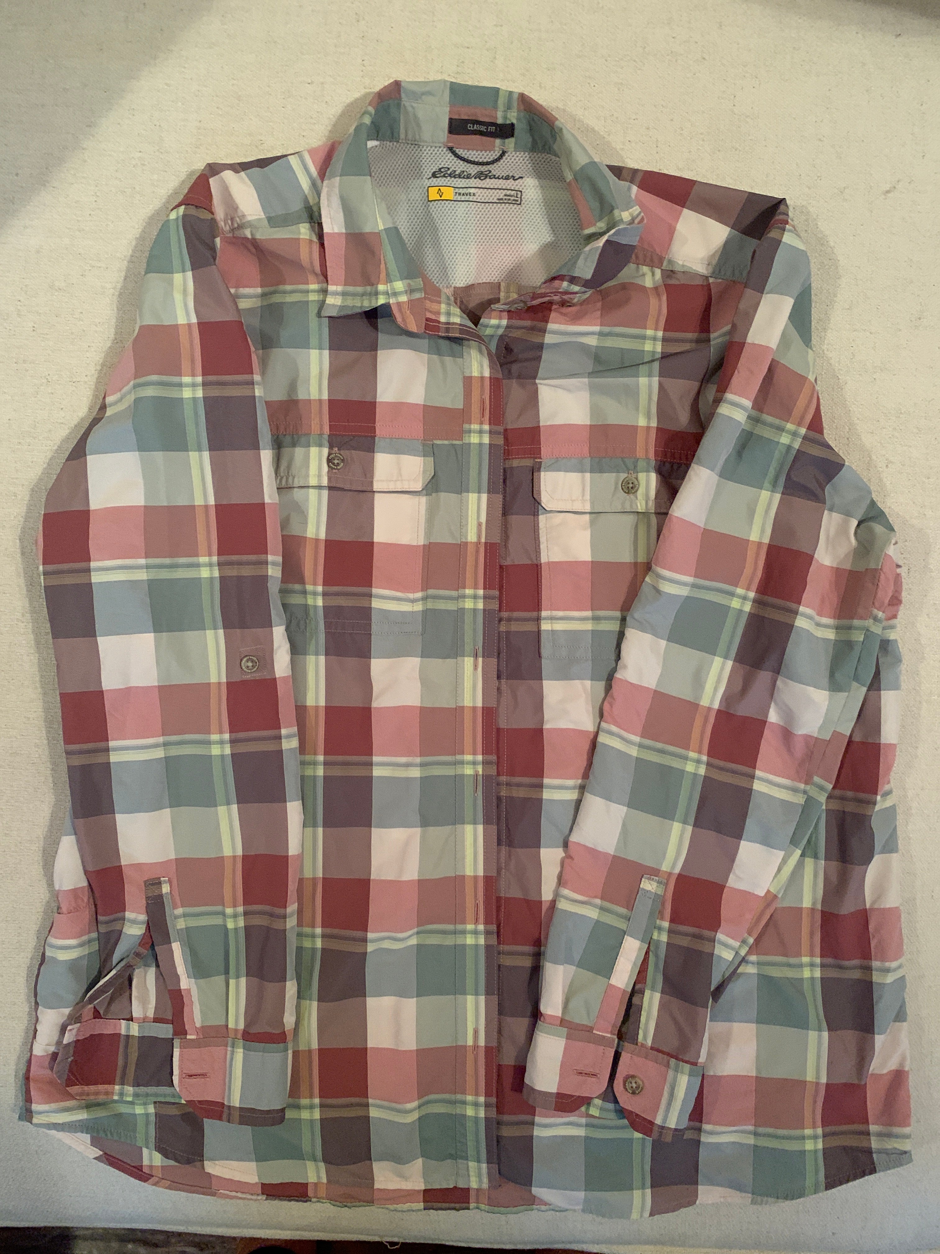 Size L Eddie Bauer Plaid Button Down
