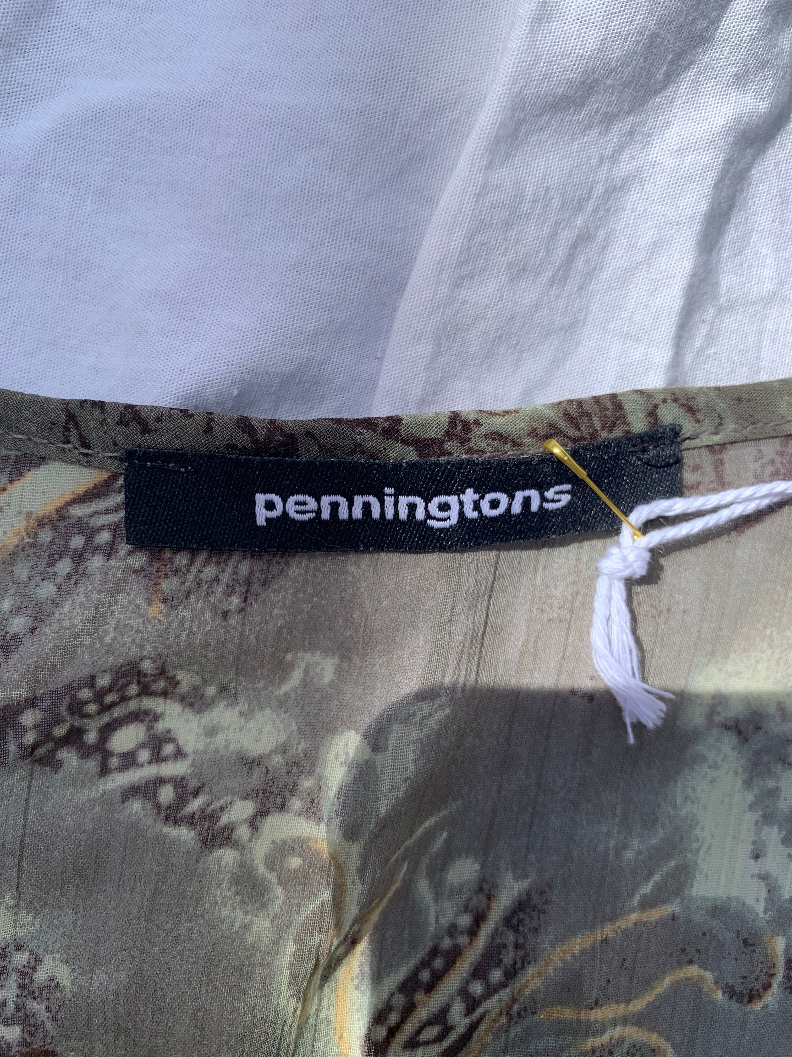Pennington’s short sleeve sheer blouse