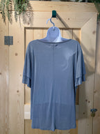 Size L 24/7 Maurices V-neck top with flowy short sleeves