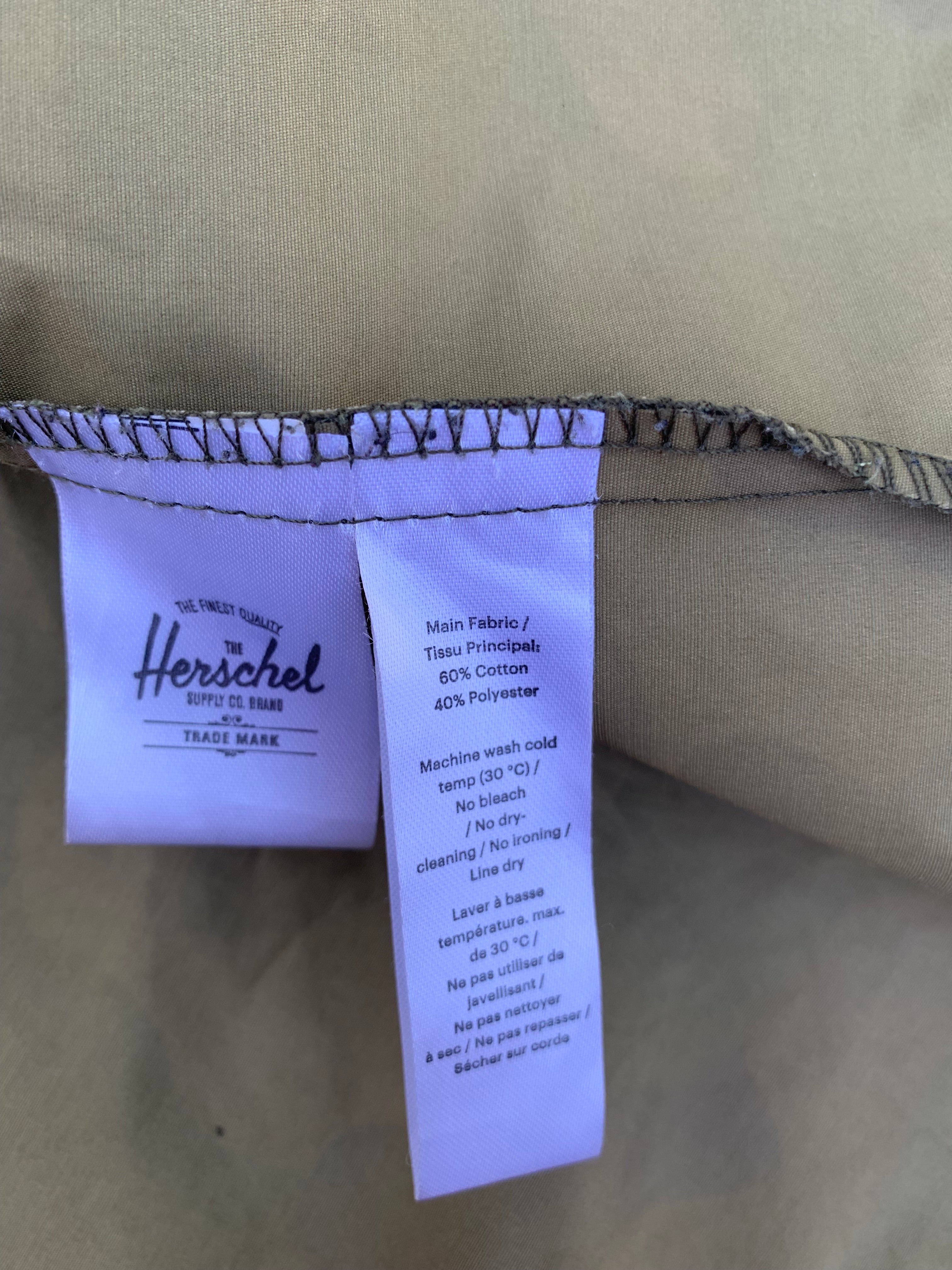 Herschel Camo XL Windbreaker Jacket (Reduced)