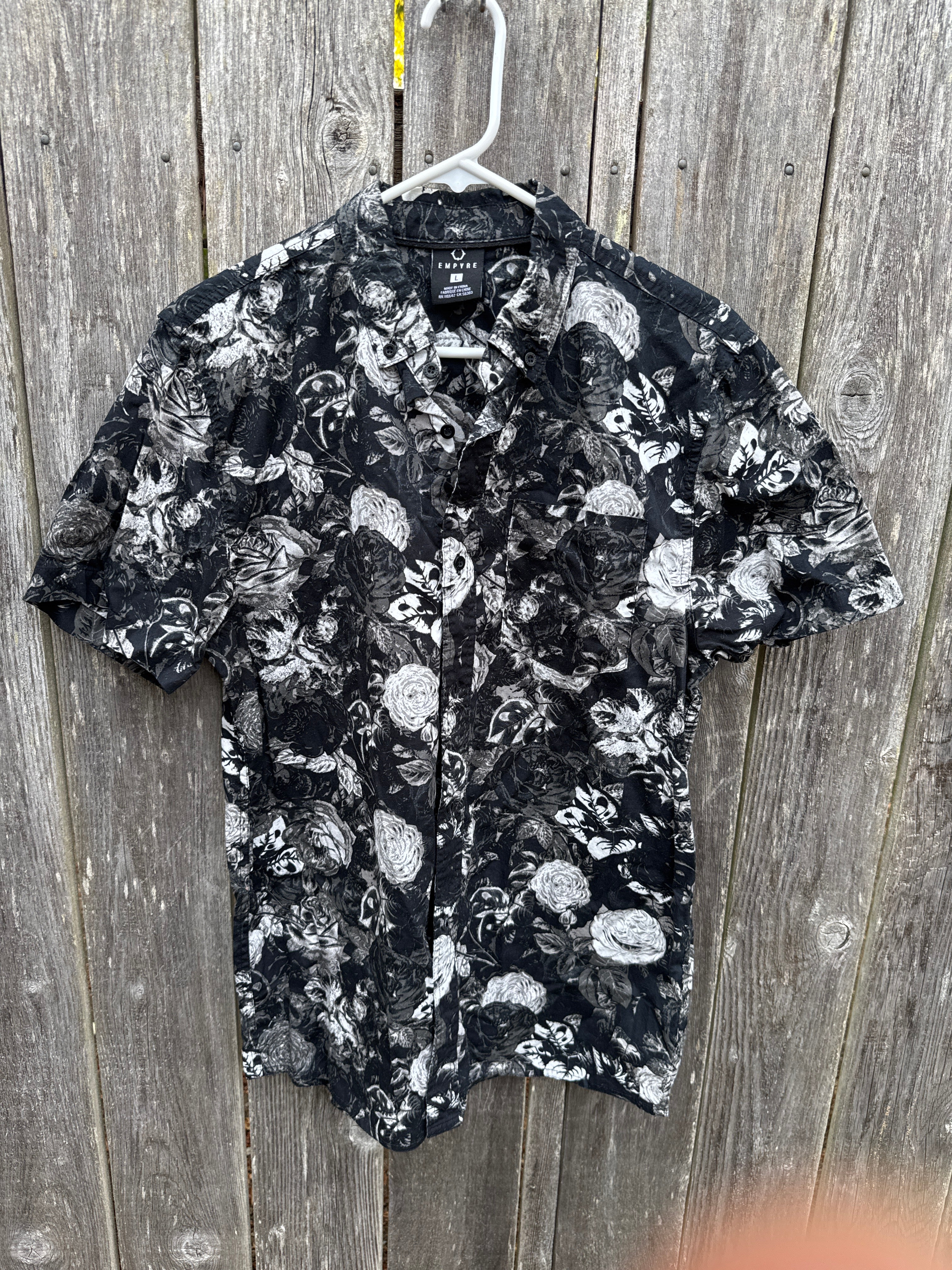 Size large Empyre black, white and gray short sleeve button up men’s skateboard shirt