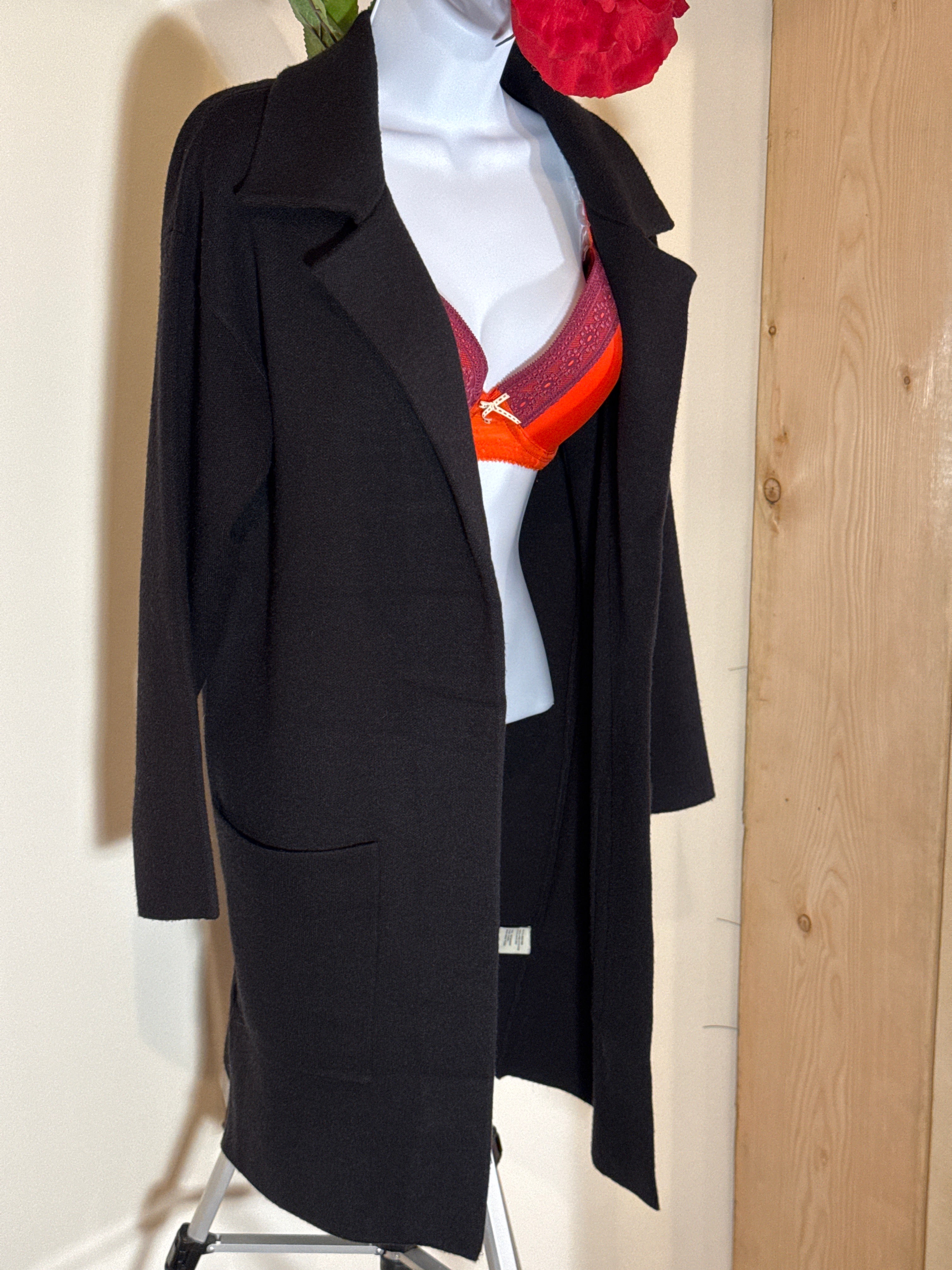 EVA & PAIGE BLAZER - Consigned with VARDO Vintage & Valuables vvvardo.ca