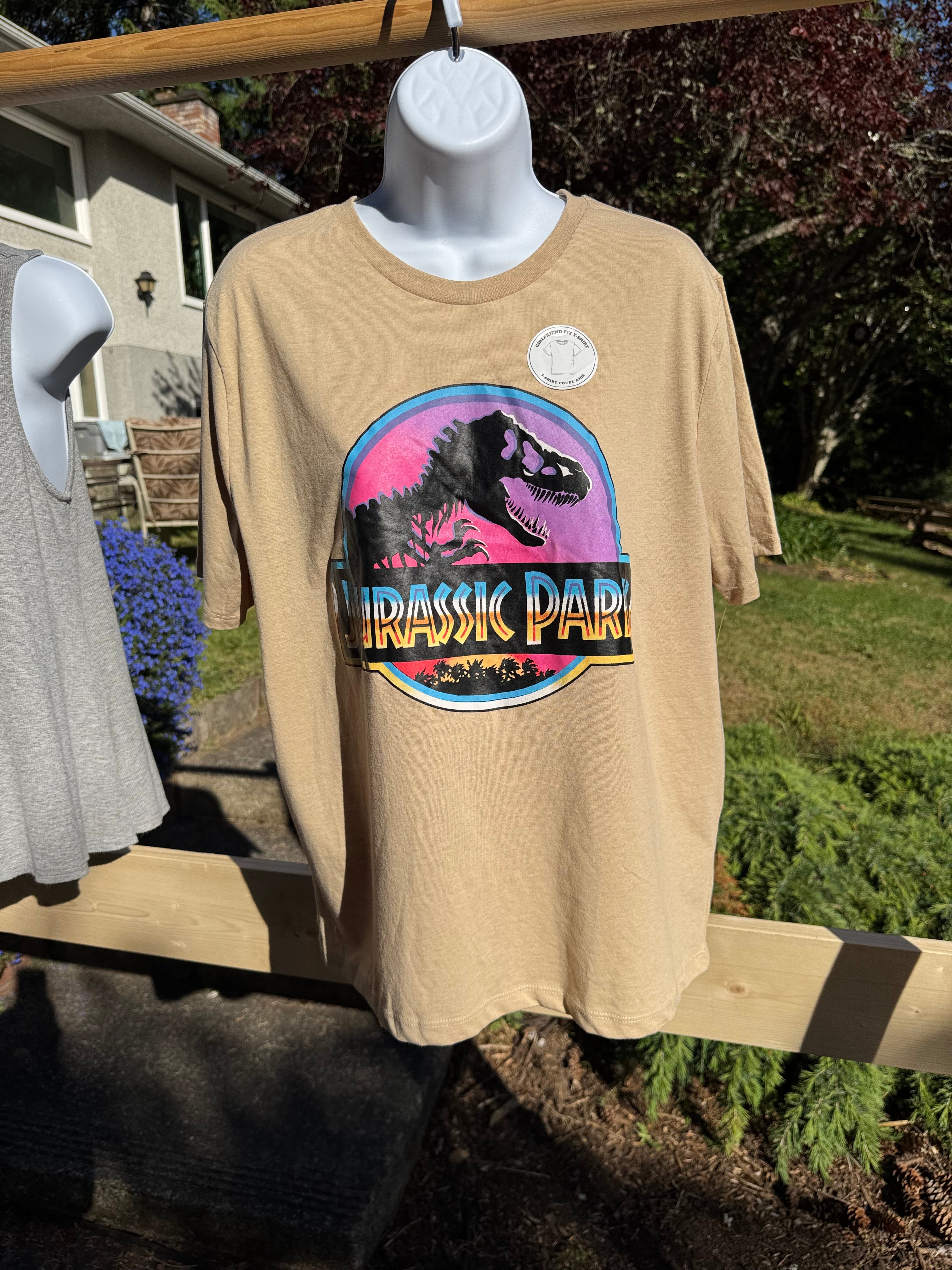 Size L Jurassic Park T-Shirt