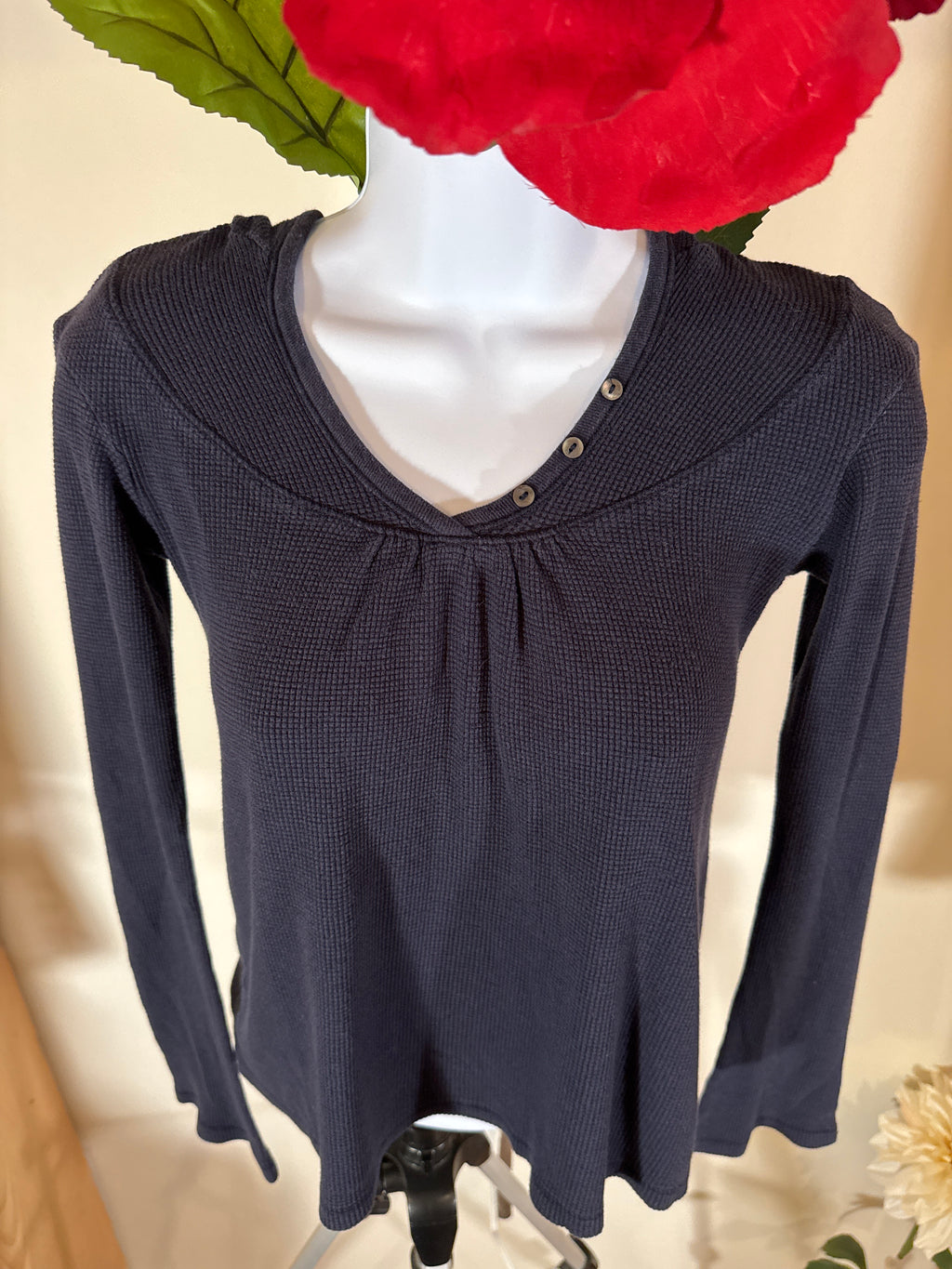 VS Tee Shop Waffle V-neck Hoodie Top
