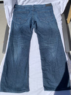 Silver Jeans Co. Wide leg jeans: