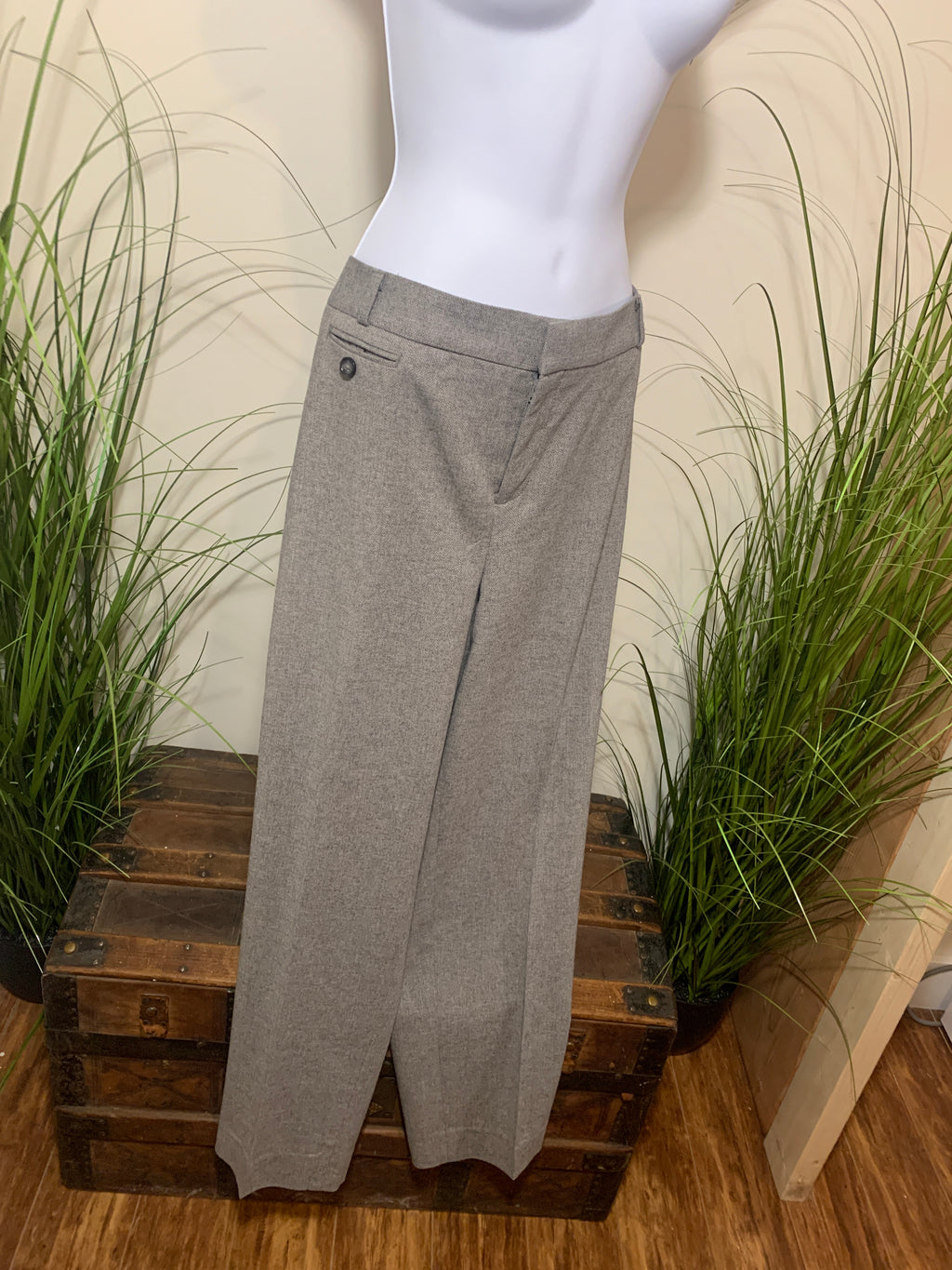 Brand New Size 14 Fine Herringbone Banana Republic Wool Blend Slacks for Women