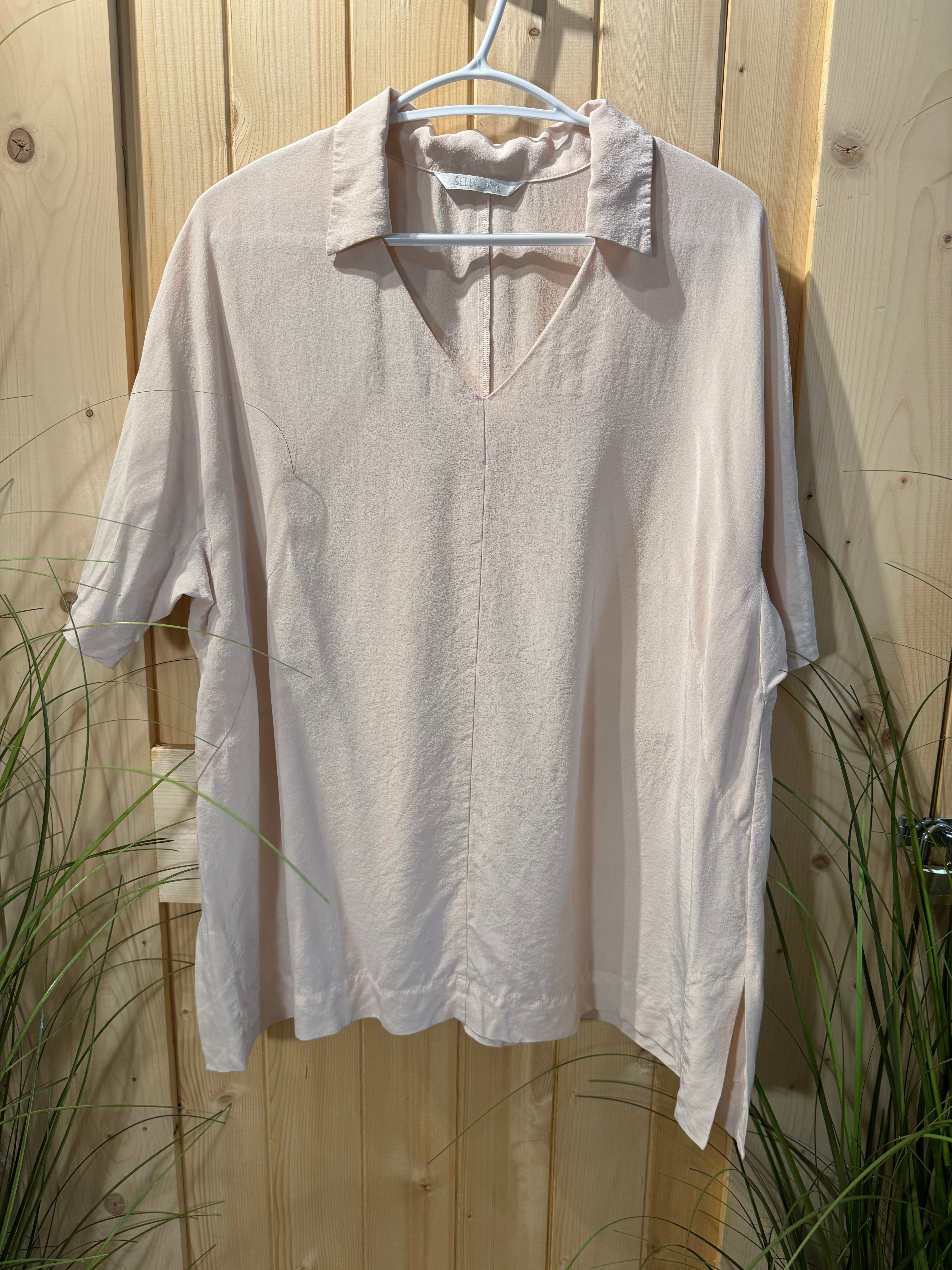 Selective 100% Silk Short Sleeve Collared V-neck Top