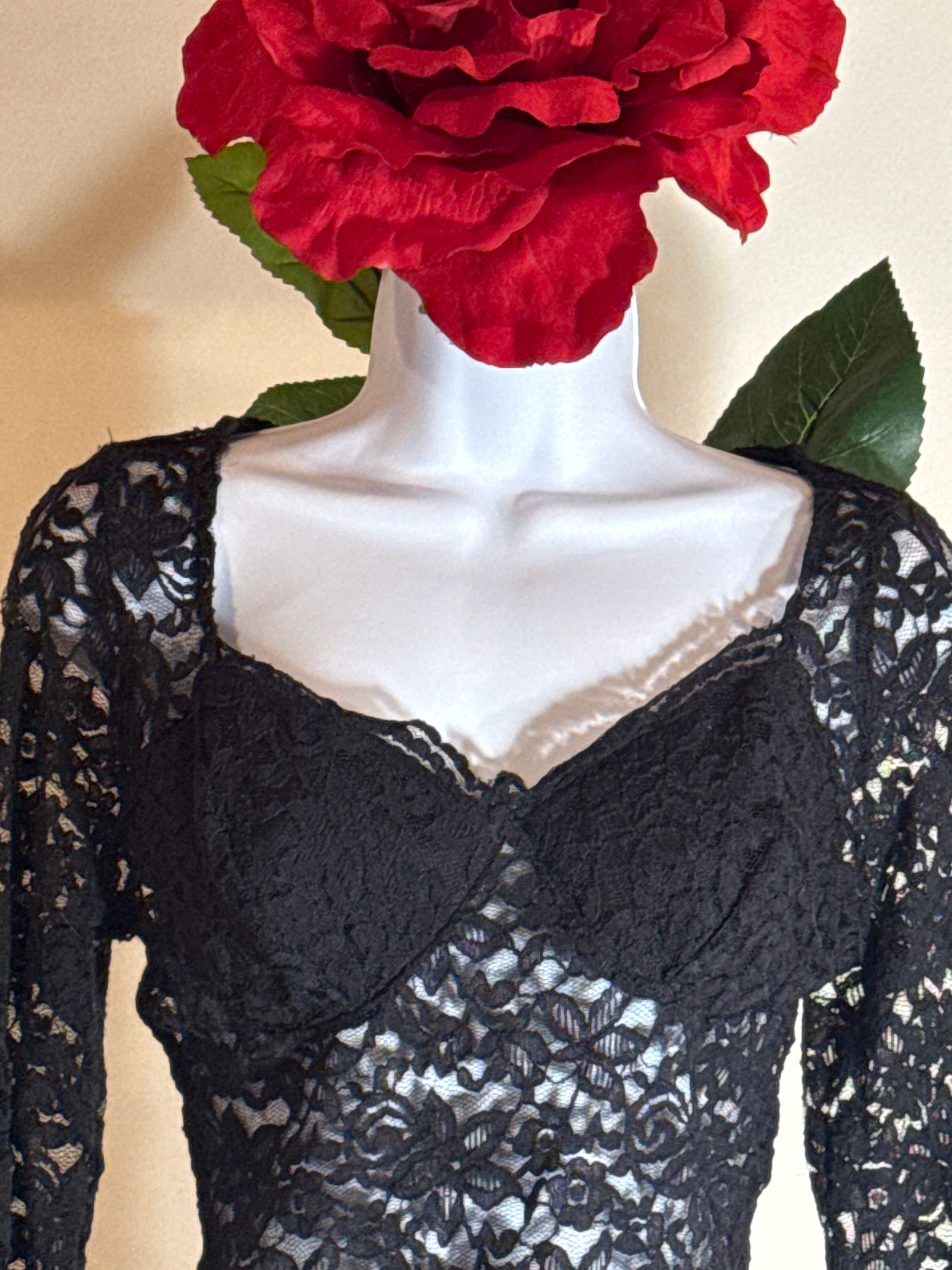 Urban Heritage - Night Out Black Lace Long Sleeve Top