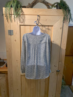 Chaus NWT Black and White pattern Top