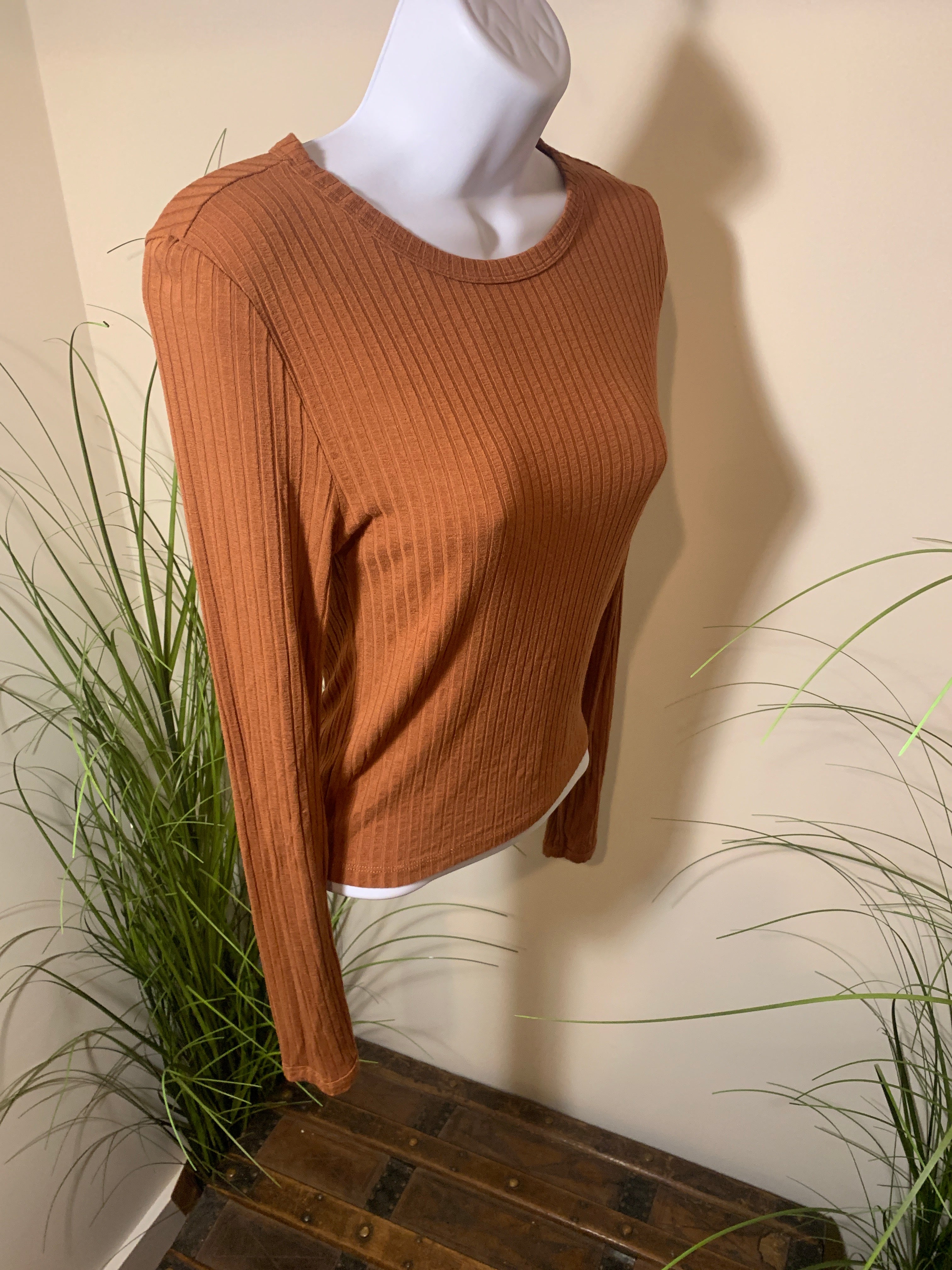 Size S Streetwear Society Ribbed Long Sleeve T-Shirt