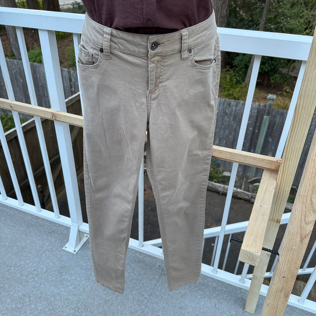 Size 11 Vintage Y2K Lovesick Beige Jeans with Skull Detail