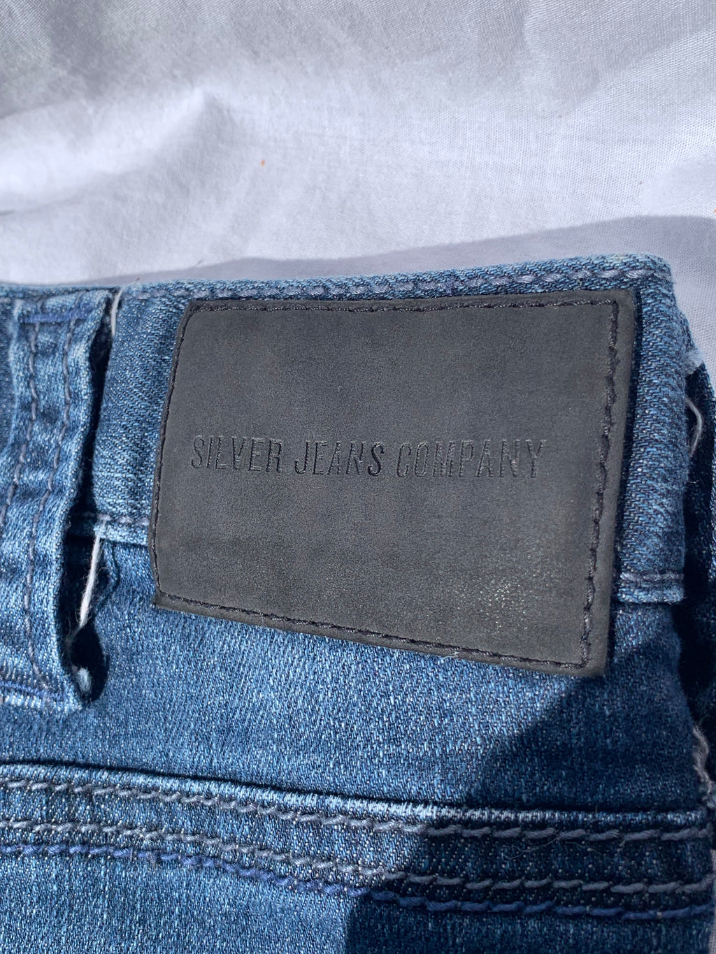 Silver Jeans Co. Wide leg jeans:
