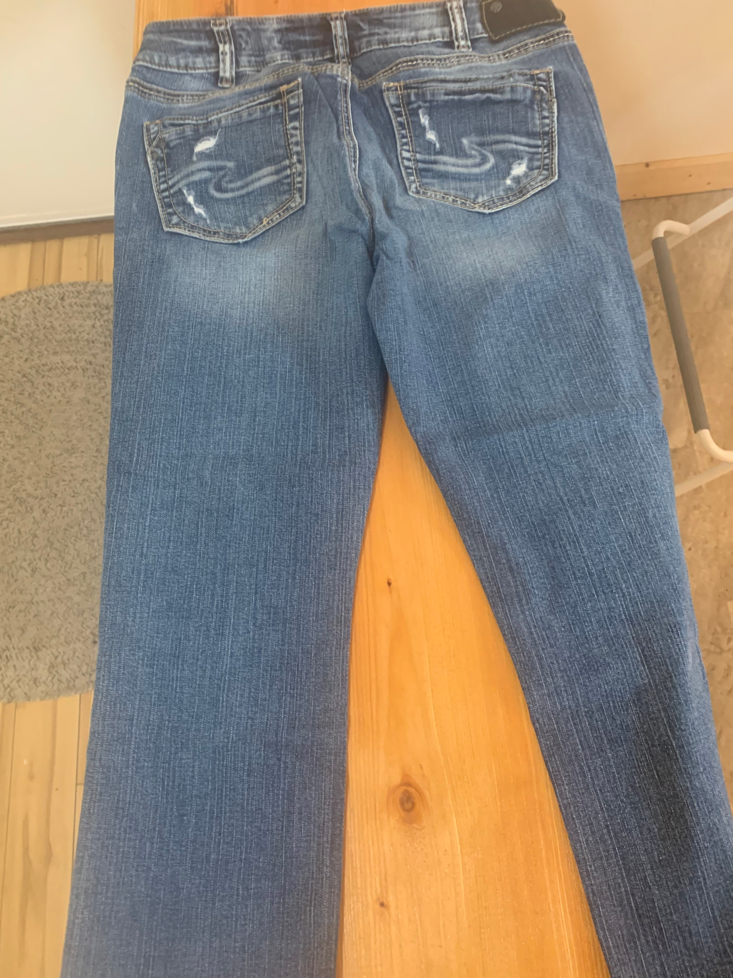 Size 32/L22.5 Women's Suki Mid Capri Jeans