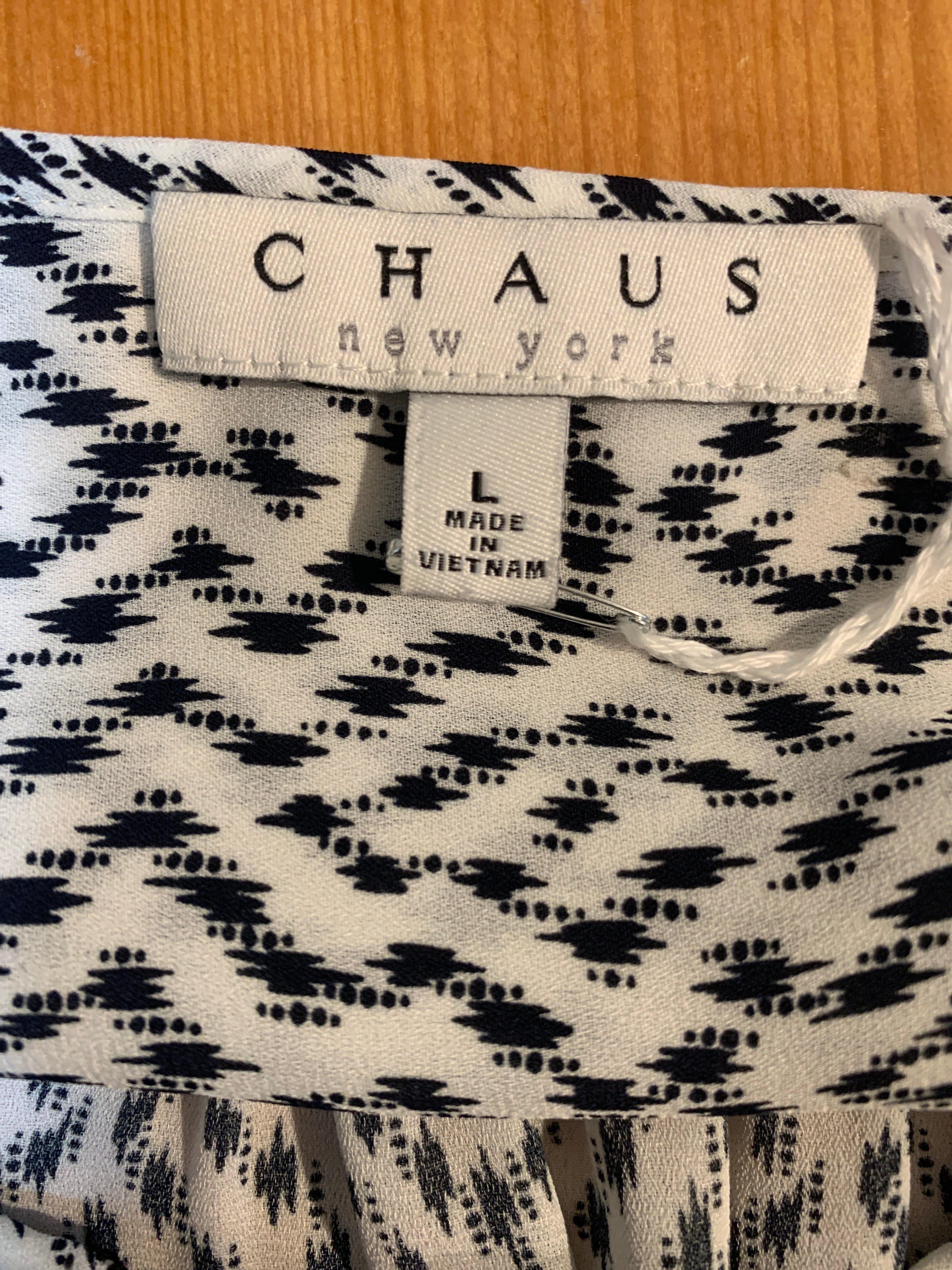 Chaus NWT Black and White pattern Top
