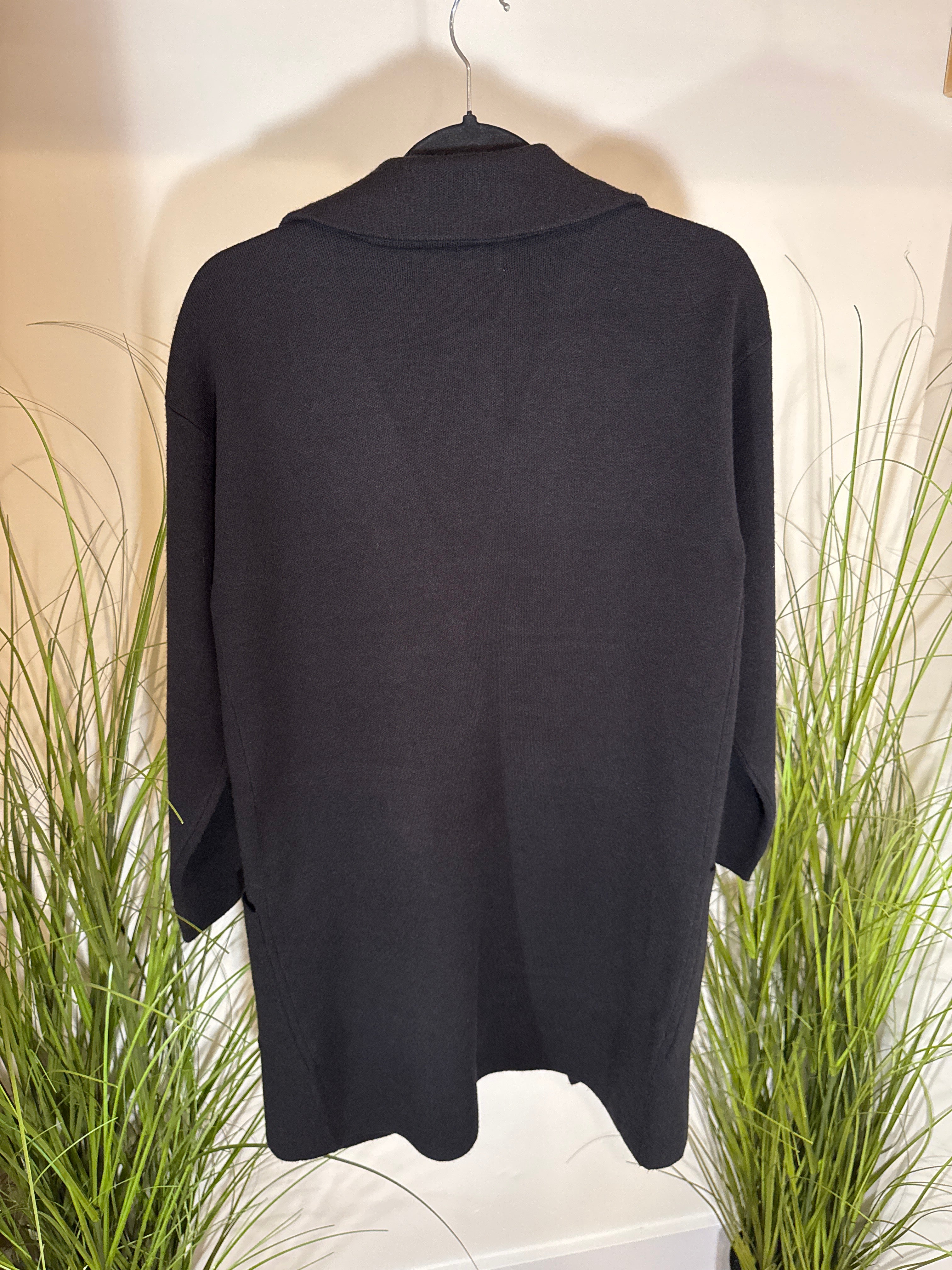 EVA & PAIGE BLAZER - Consigned with VARDO Vintage & Valuables vvvardo.ca