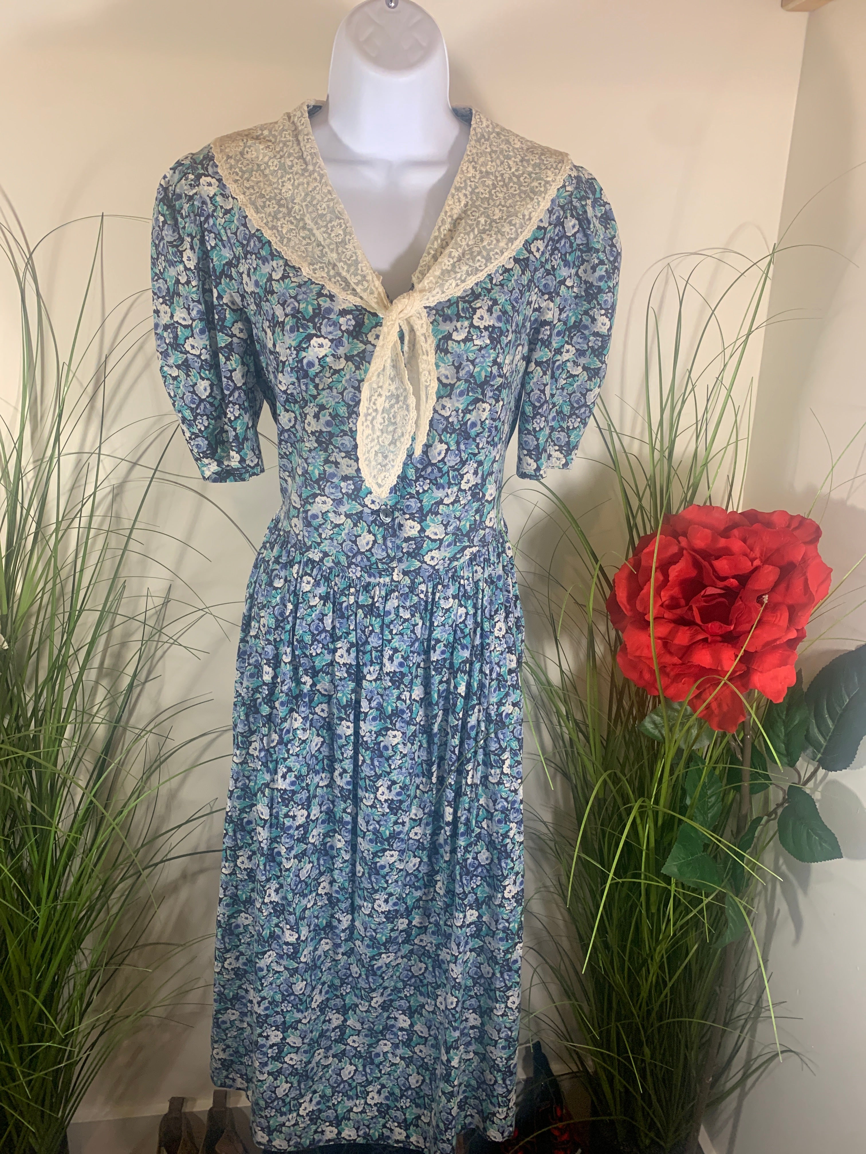 Size 10 RARE Vintage Laura Ashley Made in Britain Floral Print 80's/90's Cottage Core Dress