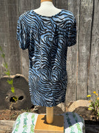 Size 4X 100% Rayon Zebra Print Short Sleeve Scoop Neck Blouse
