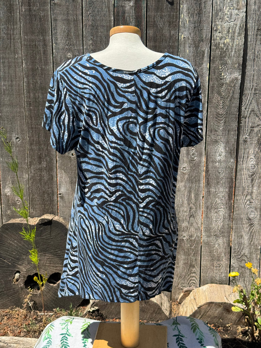 Size 4X 100% Rayon Zebra Print Short Sleeve Scoop Neck Blouse