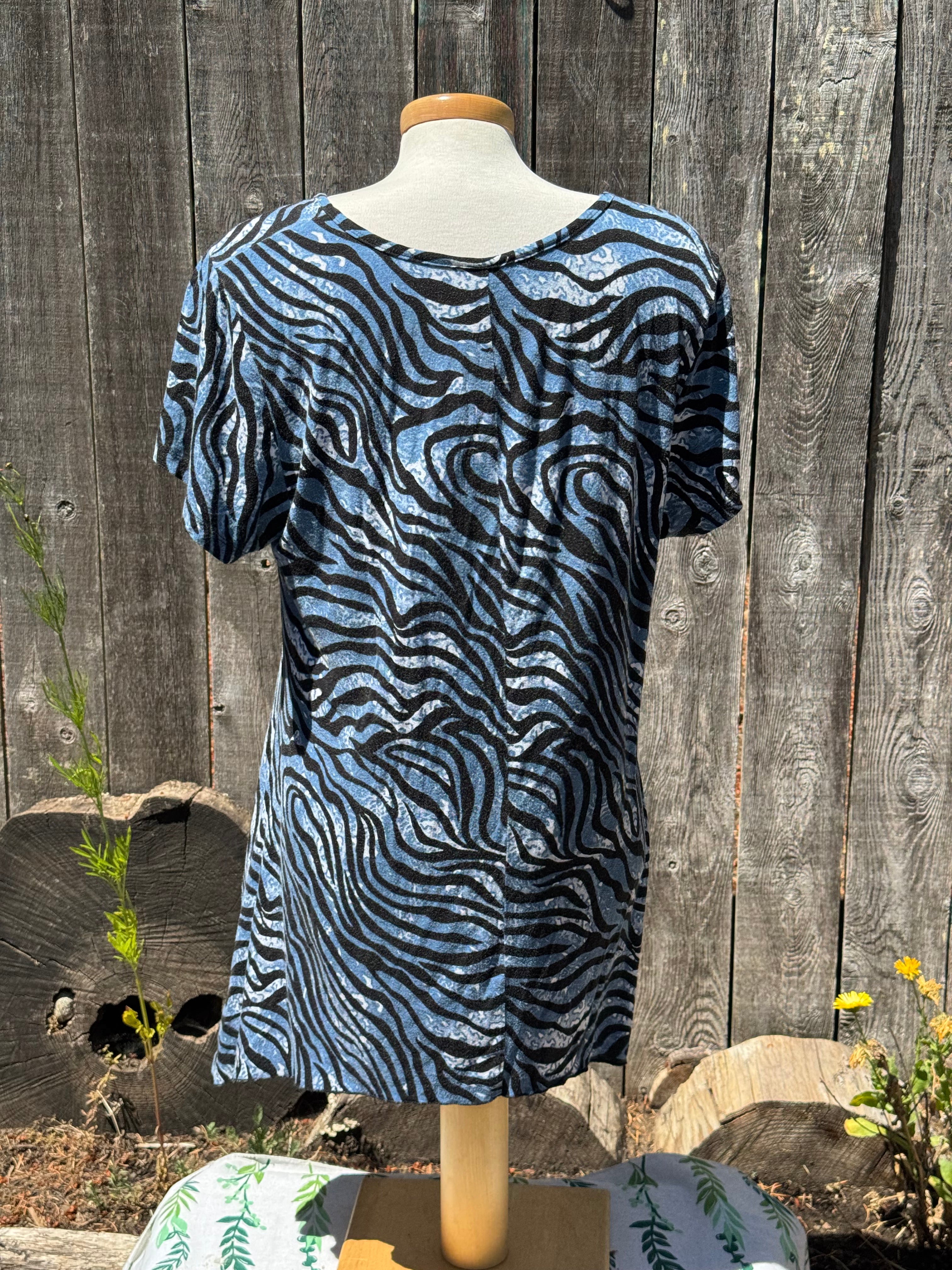 Size 4X 100% Rayon Zebra Print Short Sleeve Scoop Neck Blouse