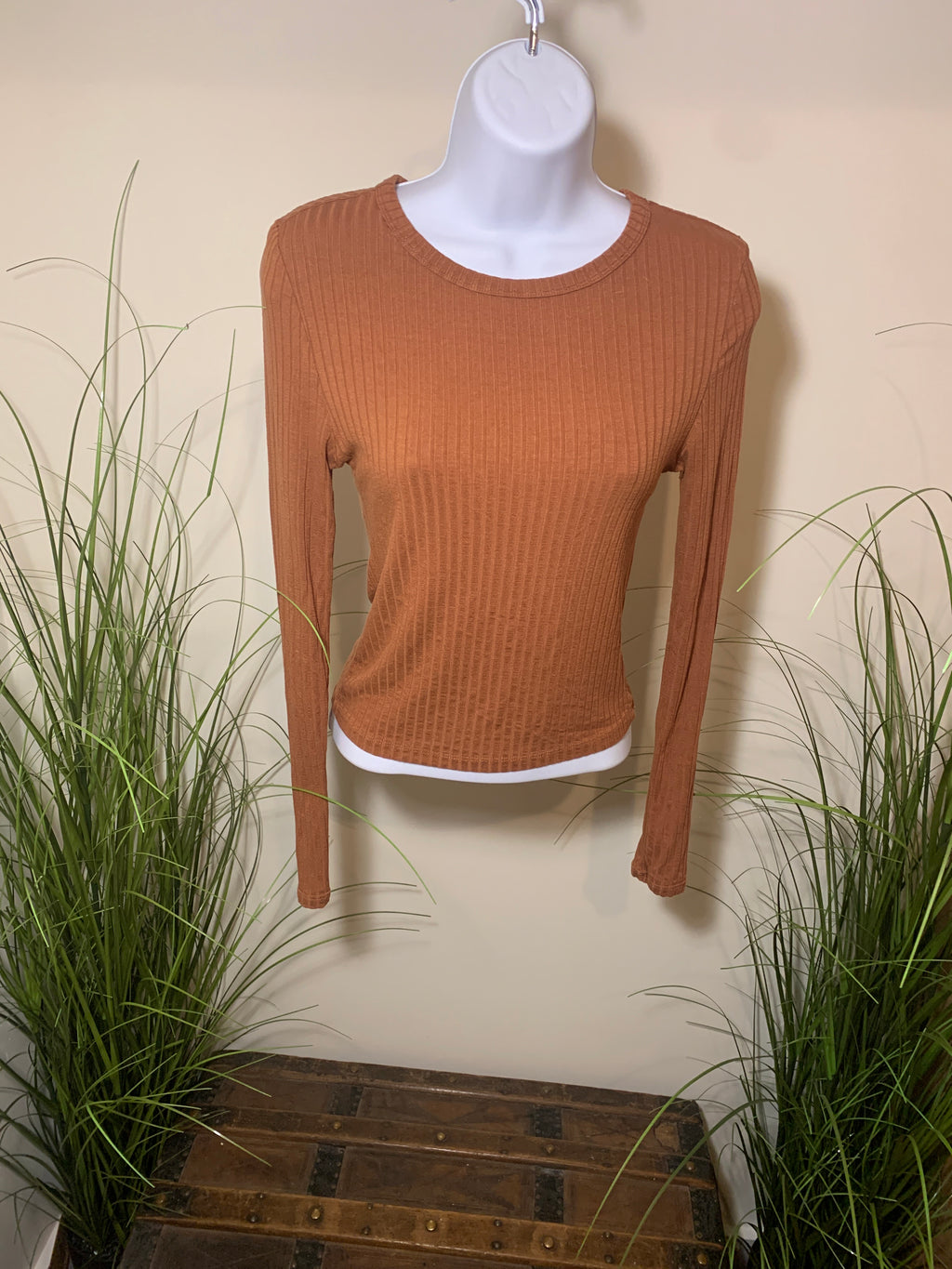 Size S Streetwear Society Ribbed Long Sleeve T-Shirt