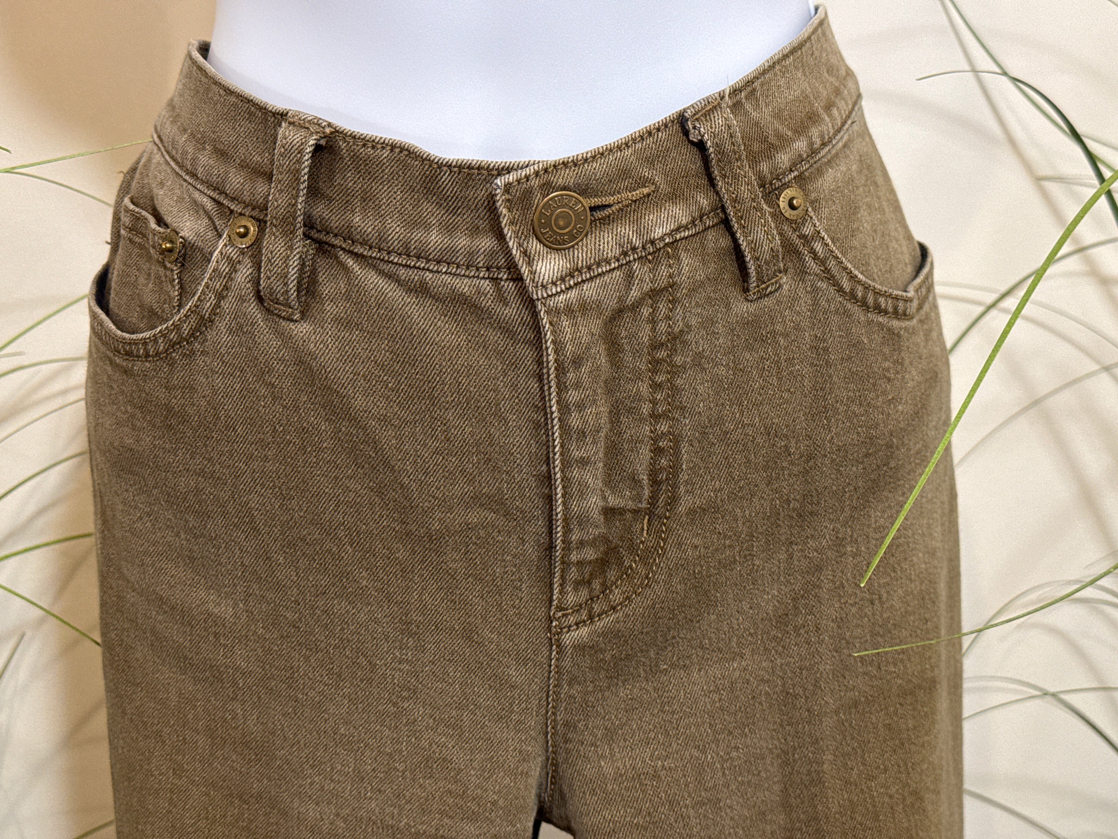 Lauren Jeans Co. Classic straight jeans by Ralph Lauren ￼