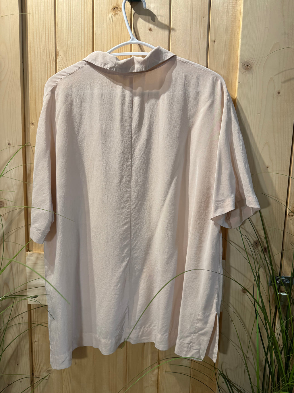 Selective 100% Silk Short Sleeve Collared V-neck Top