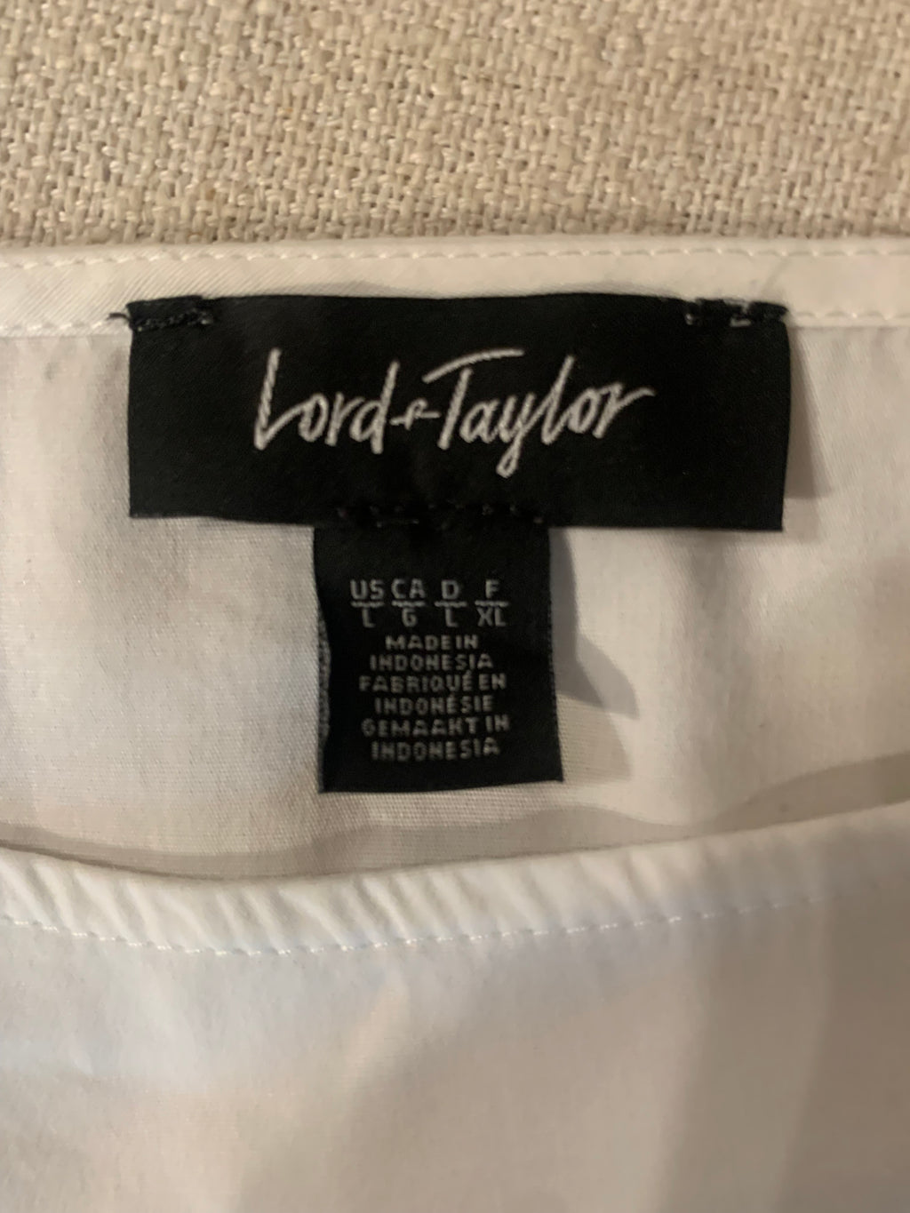Size L Lord & Taylor Pullover White Flared Sleeves Blouse
