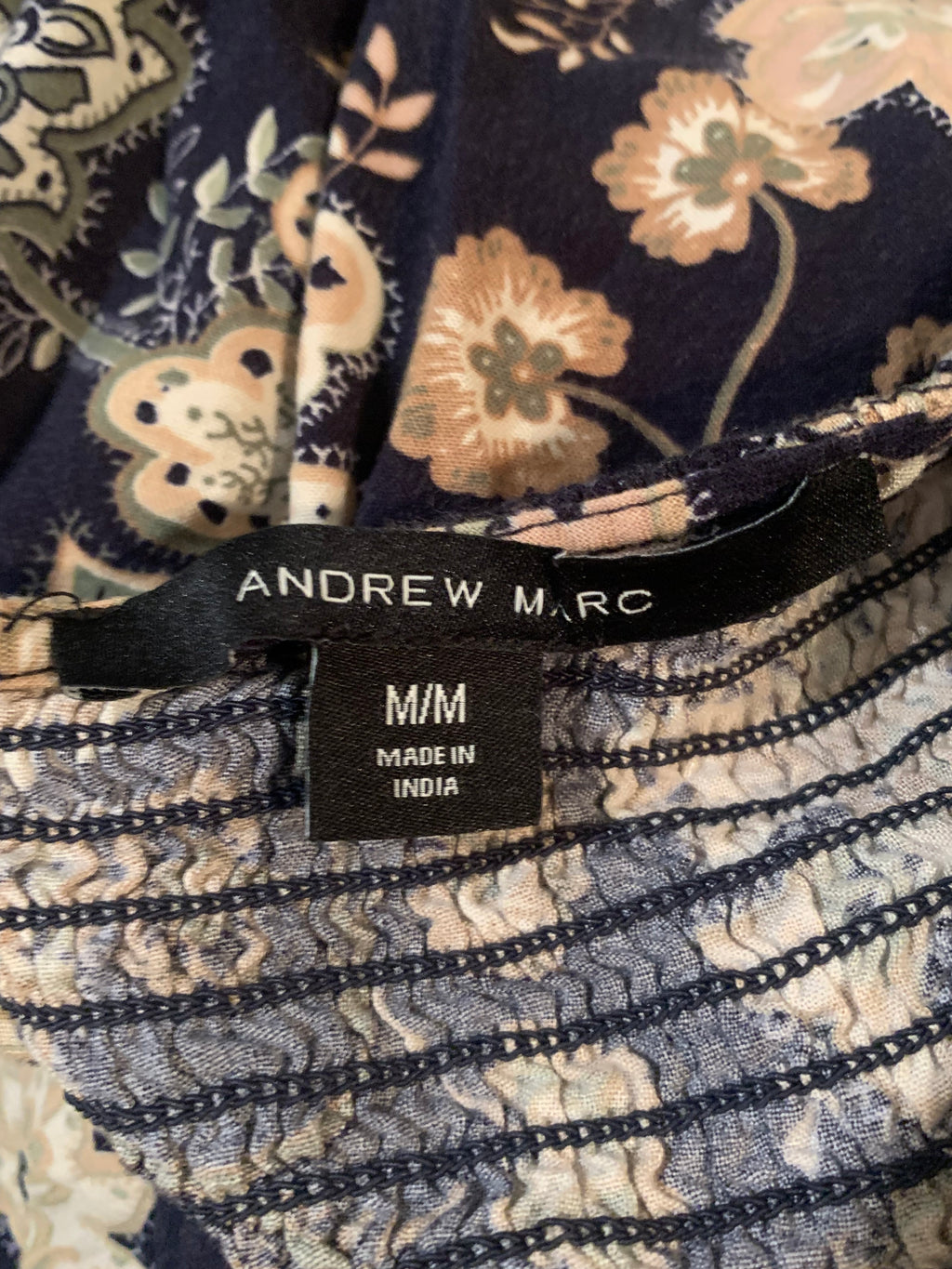 Size M 100% Viscose Andrew Marc Black Floral Print Sleeveless Jumper