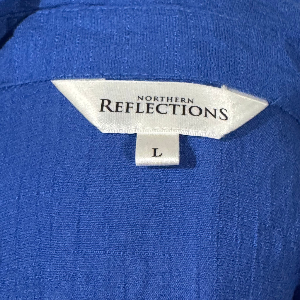 Size L Northern Reflections Rayon/Cotton/Poly Blent Sleeveless Button Up Blouse with Lace Detailing on the Chest
