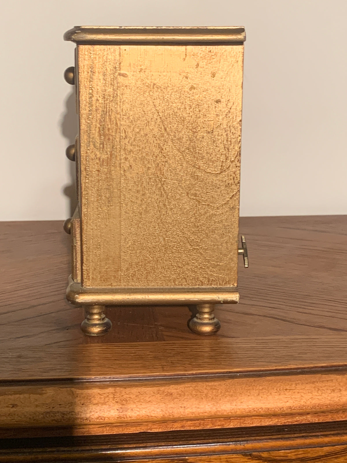 Vintage Florentine-style / Rococo-style wooden musical jewelry chest made in Japan