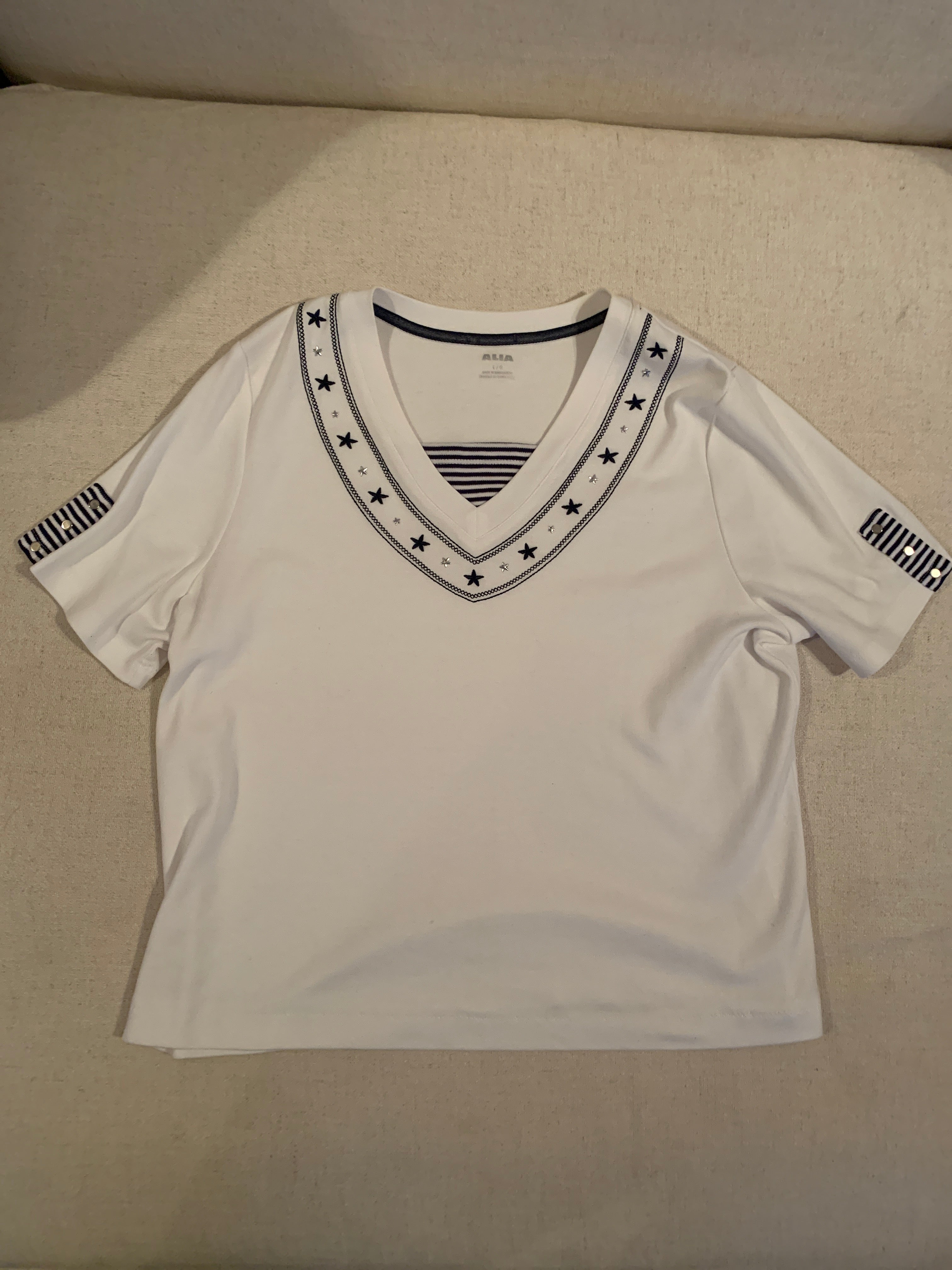 Vintage Alia V-Neck Women's T-Shirt with Stars and Nautical Themed Collar