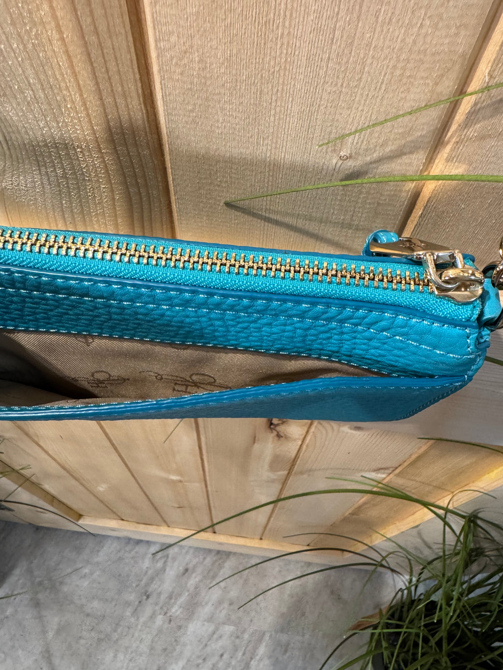Cole Hann Turquoise and Chain small Across the Body Purse