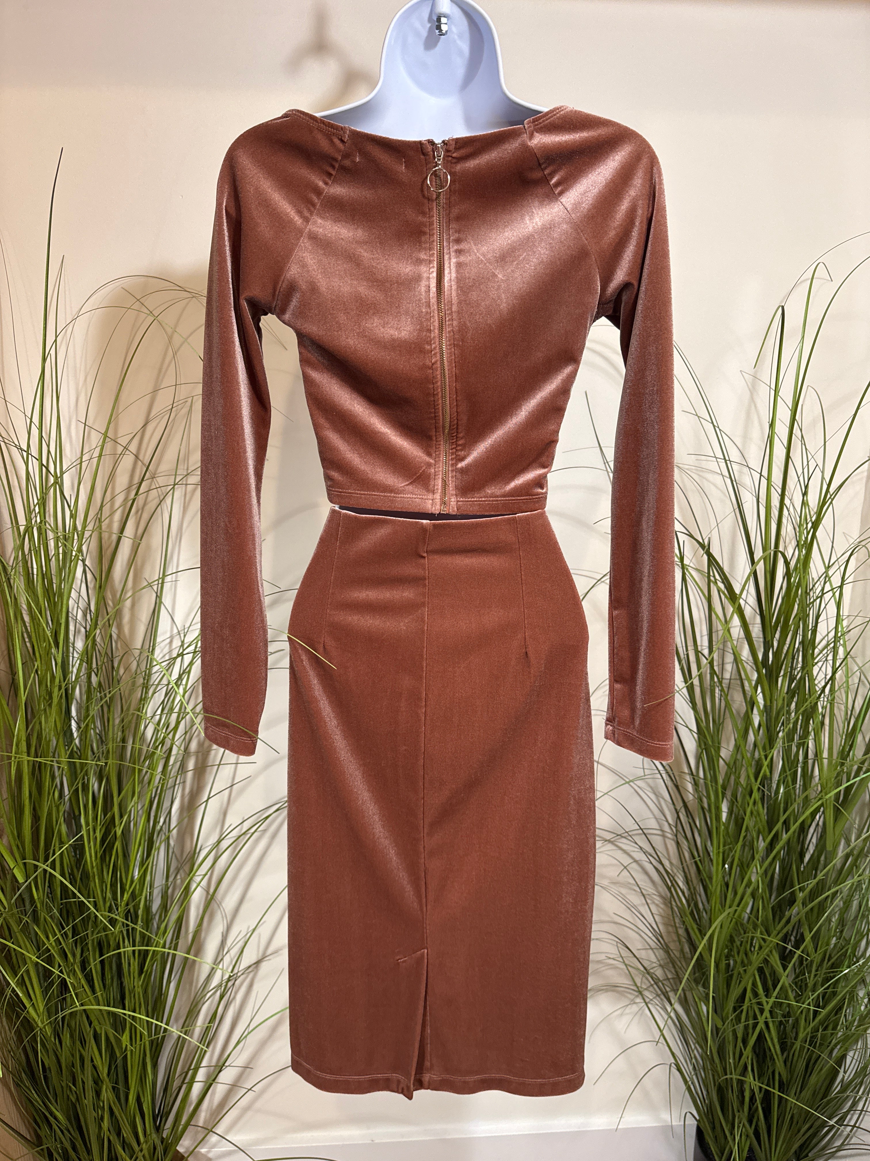 2 Piece Velour Sweetheart Outfit