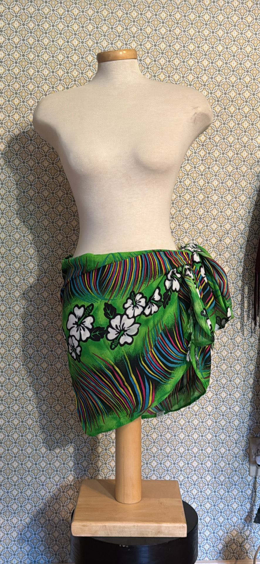 One Size Hawaiian Floral Print Bikini Bottom Cover Up
