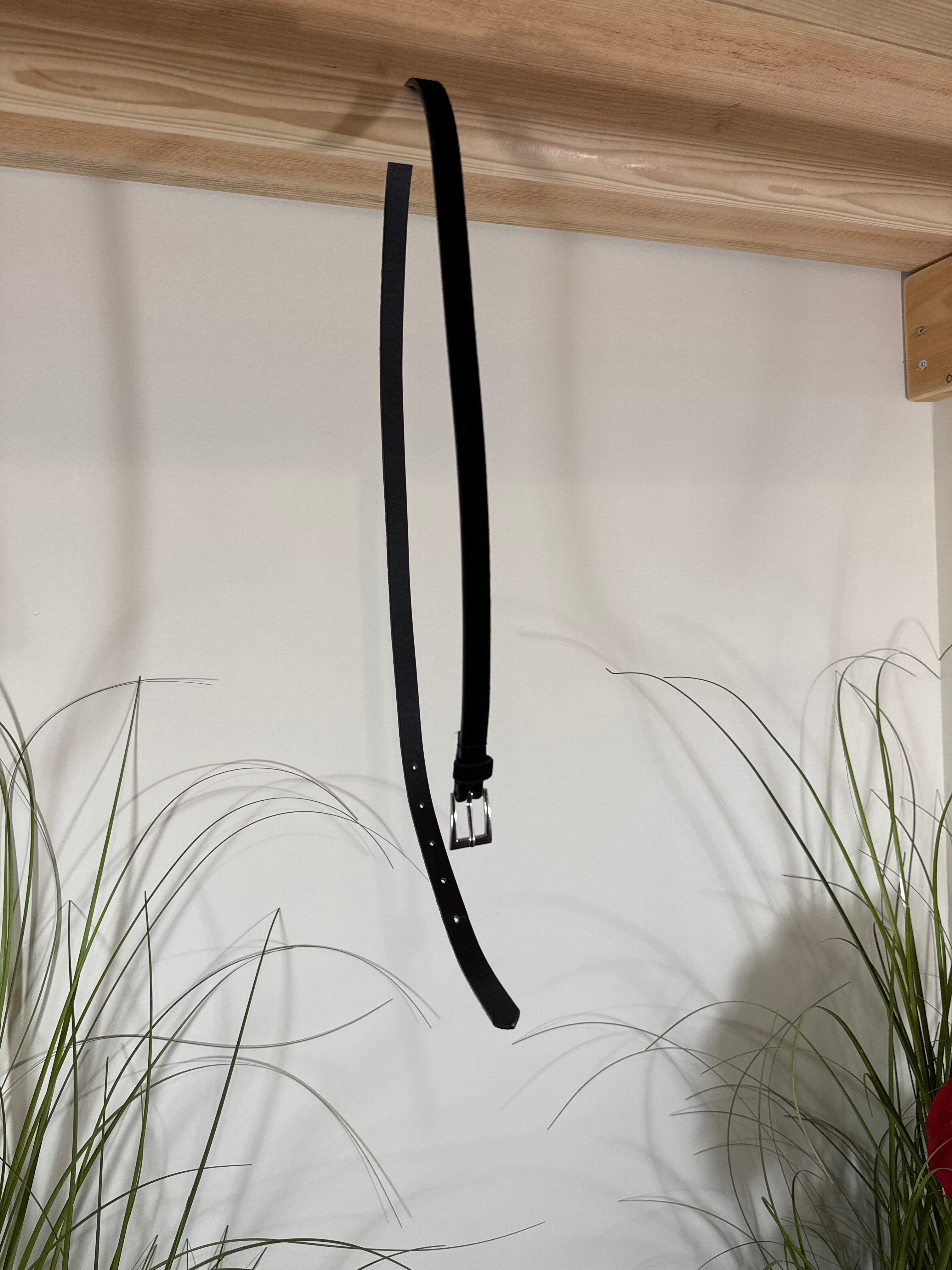 Narrow Belt- Black Velvet Front