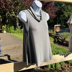 Size L BB Dakota Sleeveless Swing Top