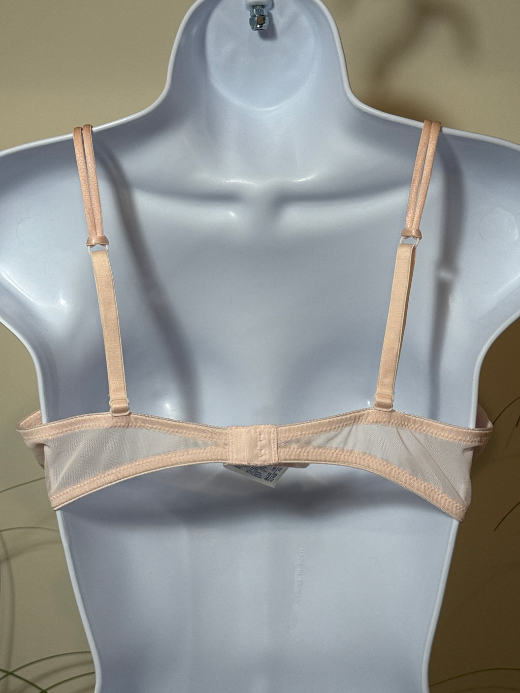 Vassarette Underwire Lightly Padded Bra- Pink